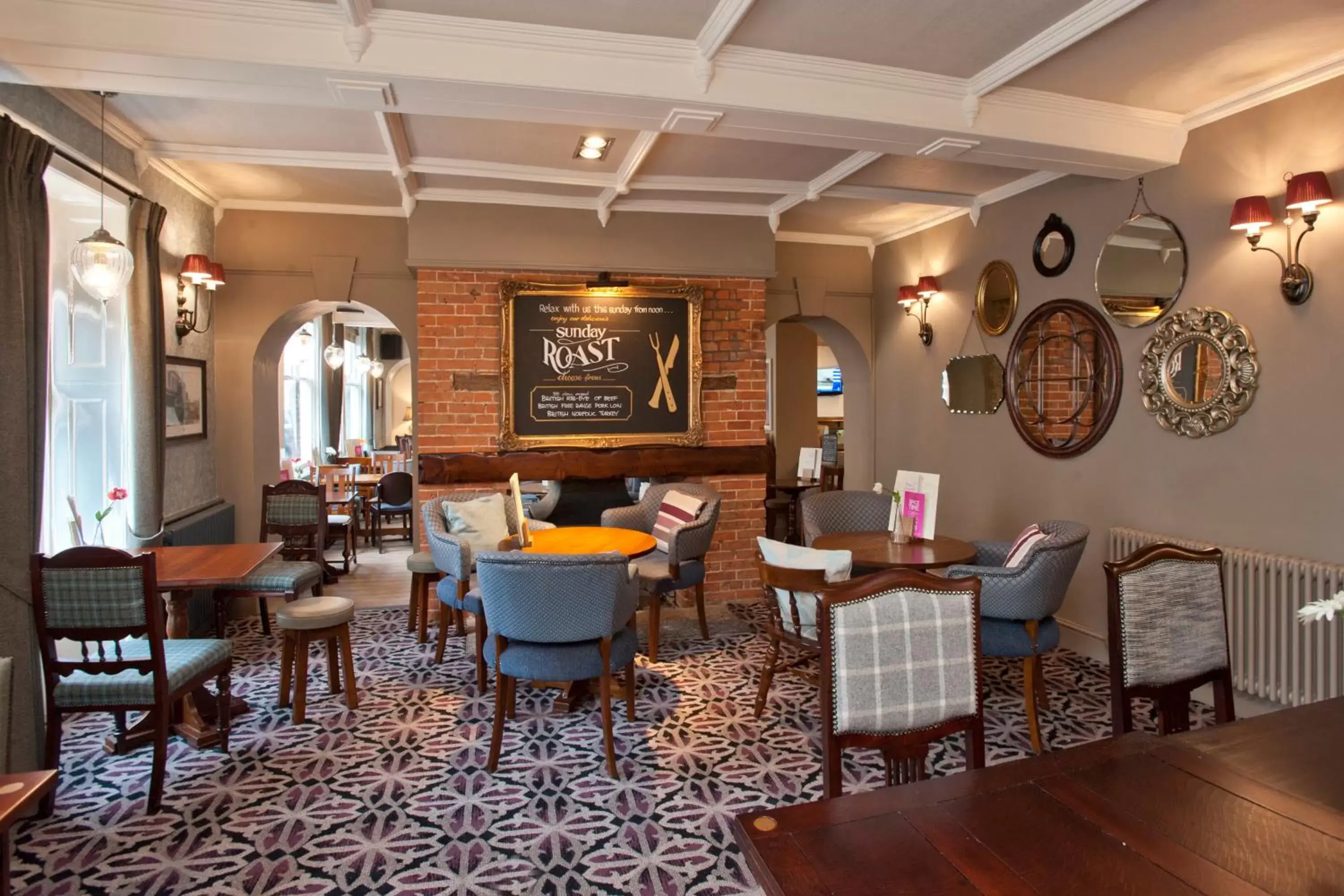 Communal lounge/ TV room, Restaurant/Places to Eat in The Goddard Arms