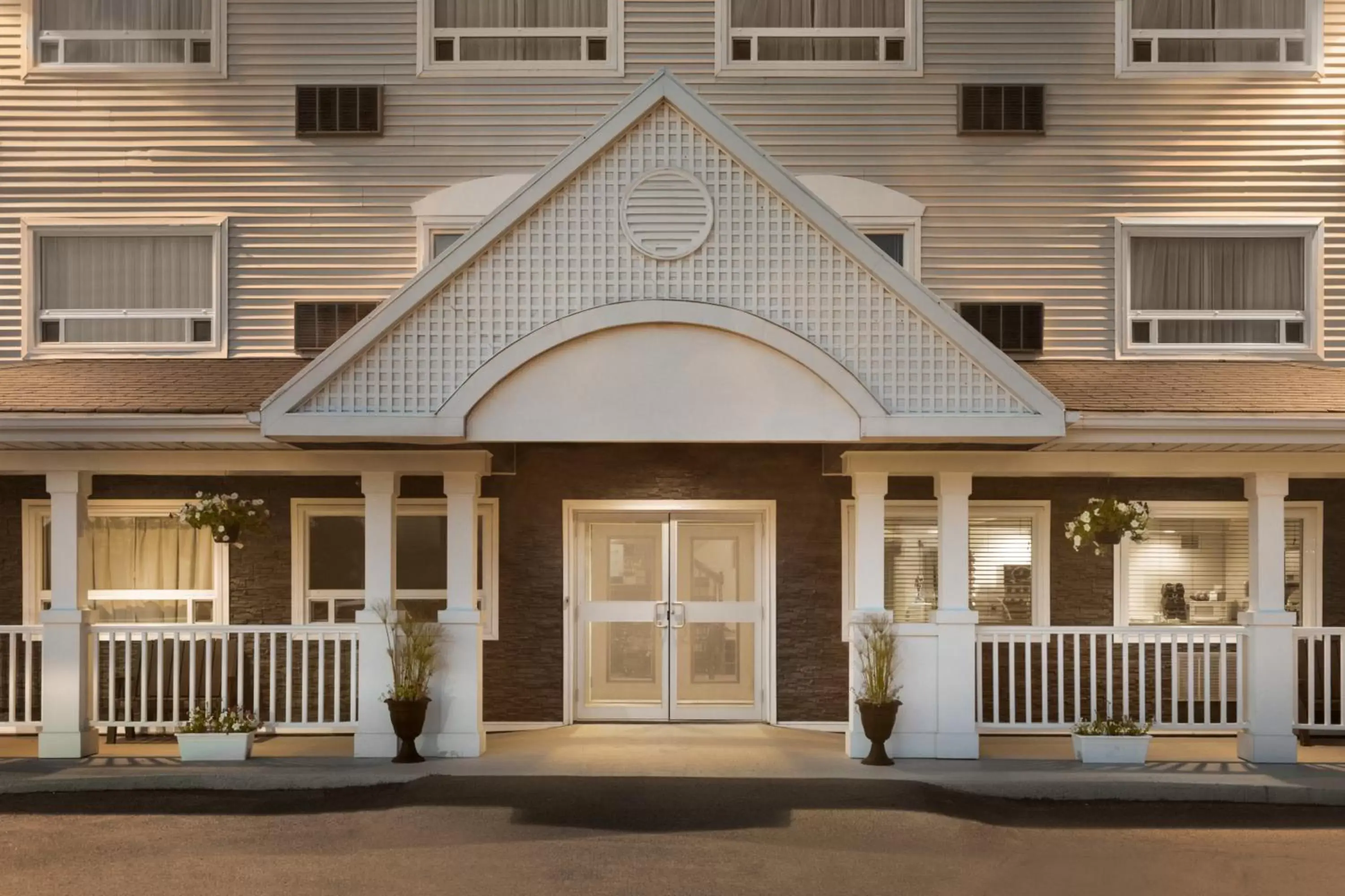 Facade/entrance in Travelodge Suites by Wyndham New Glasgow Facade/entrance in Travelodge Suites by Wyndham New Glasgow