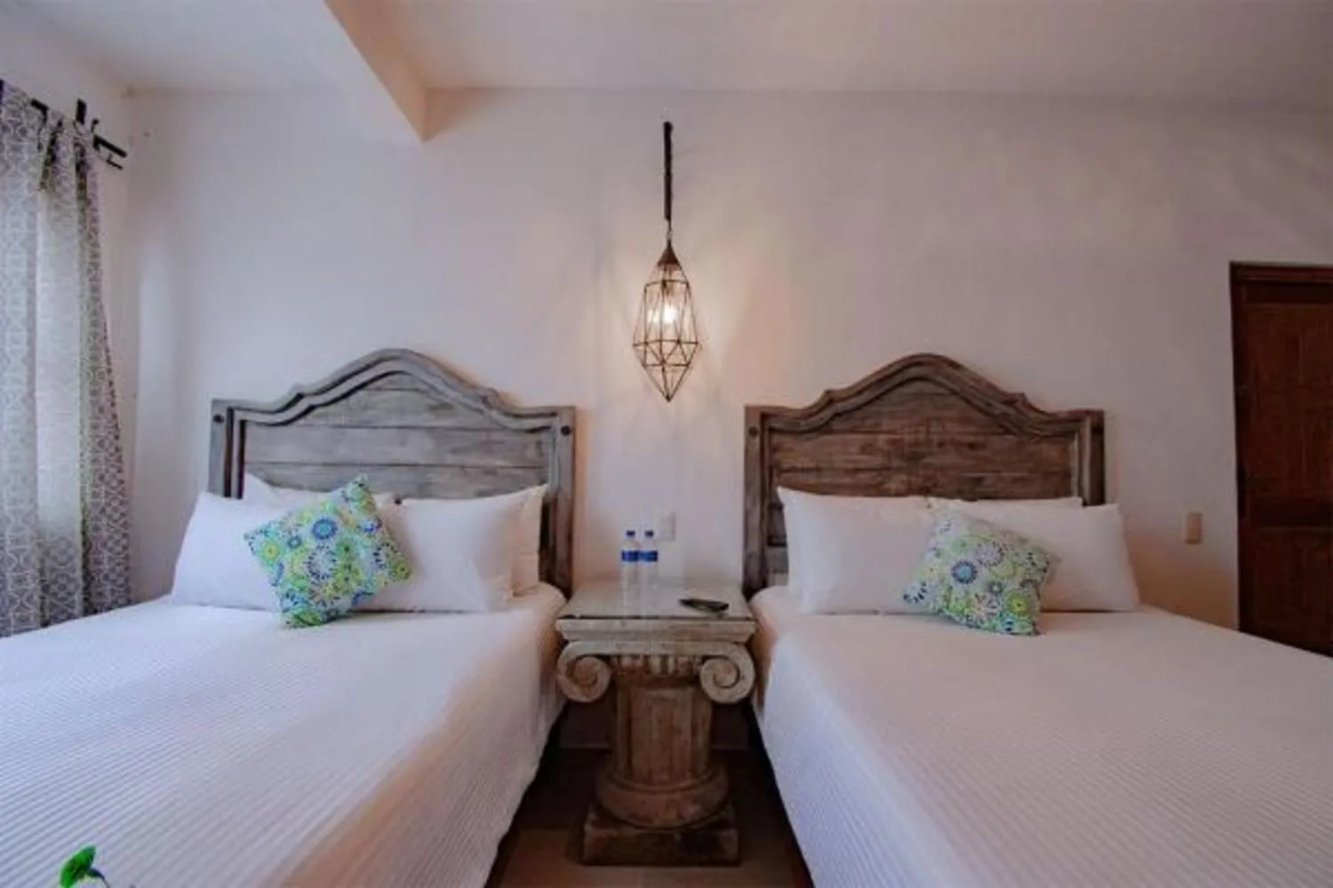 Photo of the whole room in Hotel Casa Santamaría