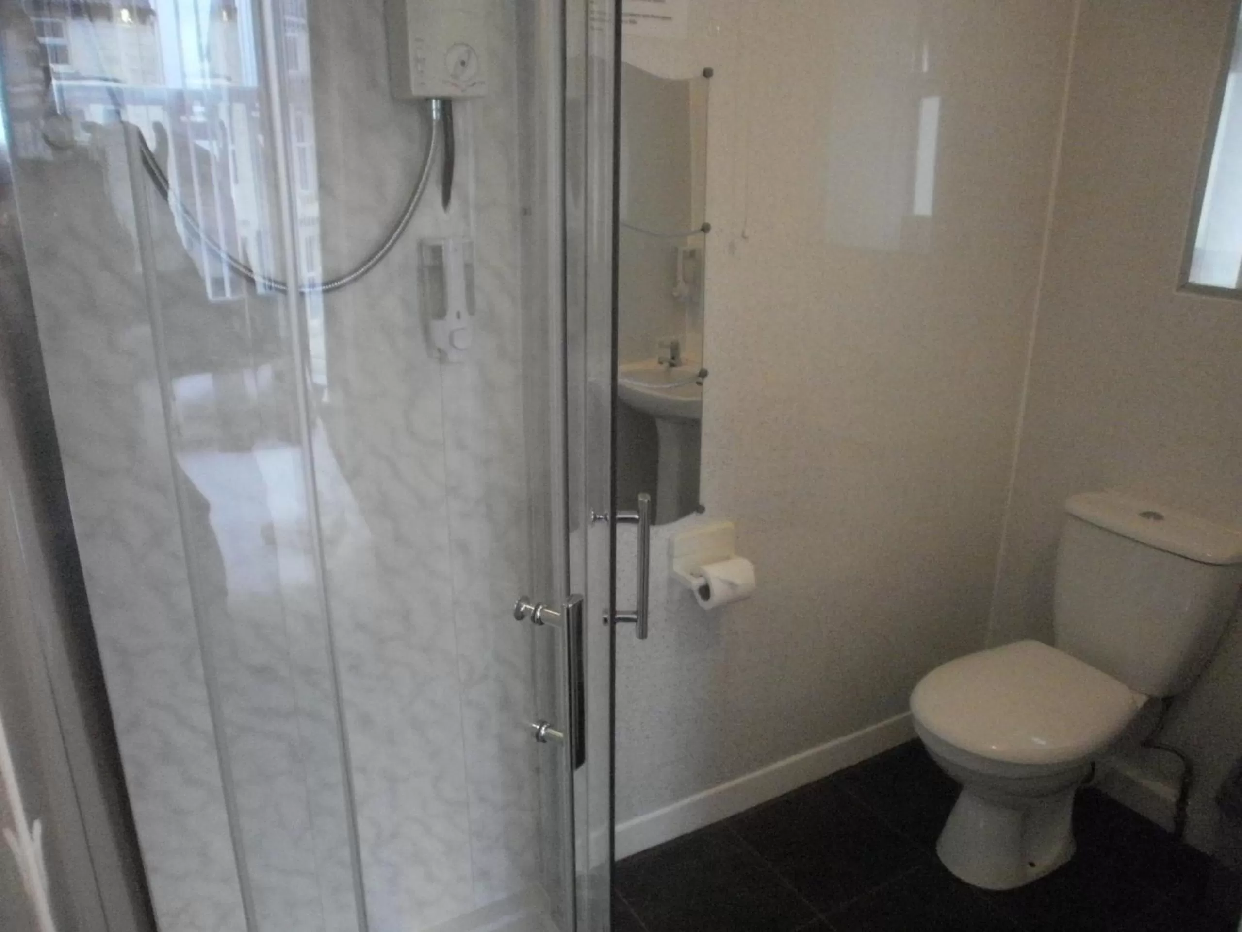 Shower in The Withnell Hotel