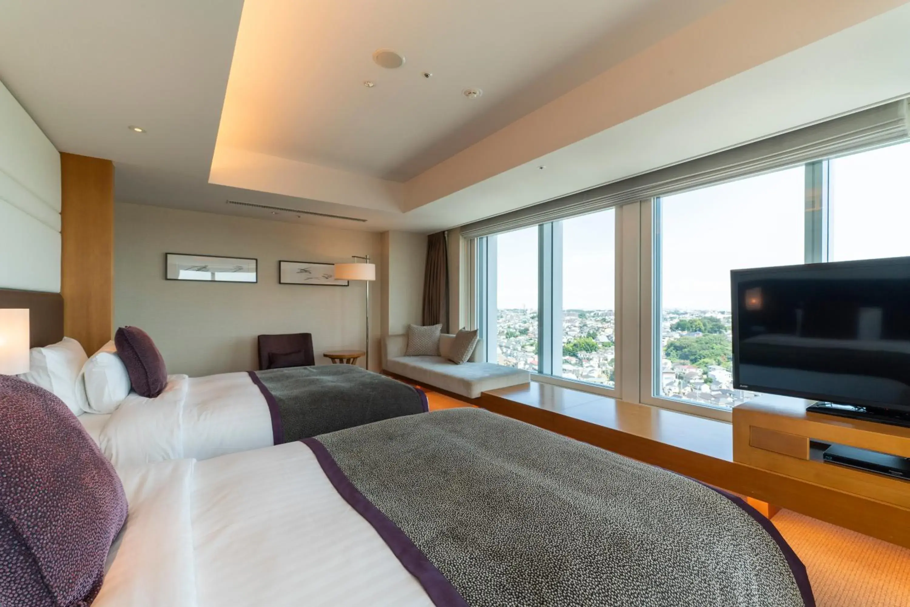 Photo of the whole room, TV/Entertainment Center in Hotel Associa Shin-Yokohama