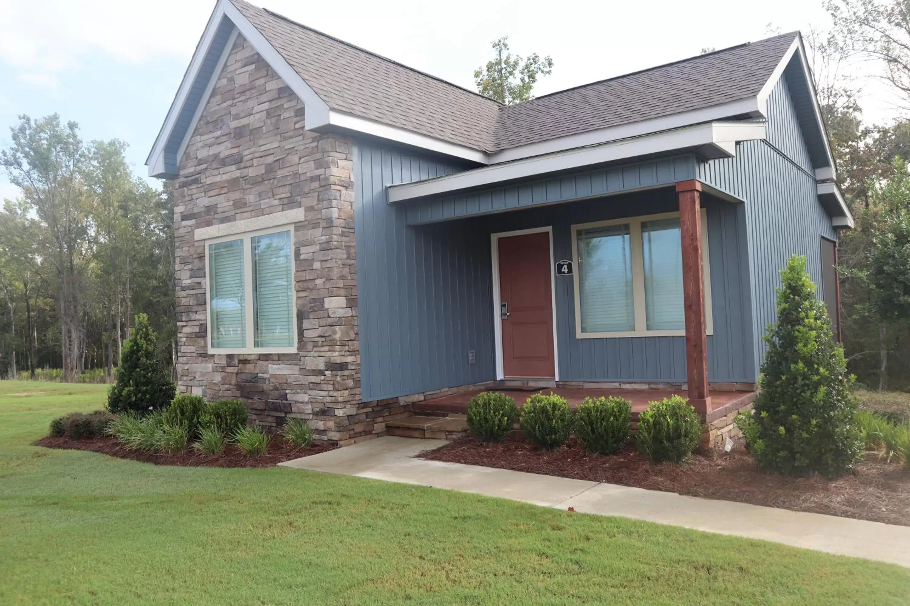 Property Building in Magnolia Creek Lodge