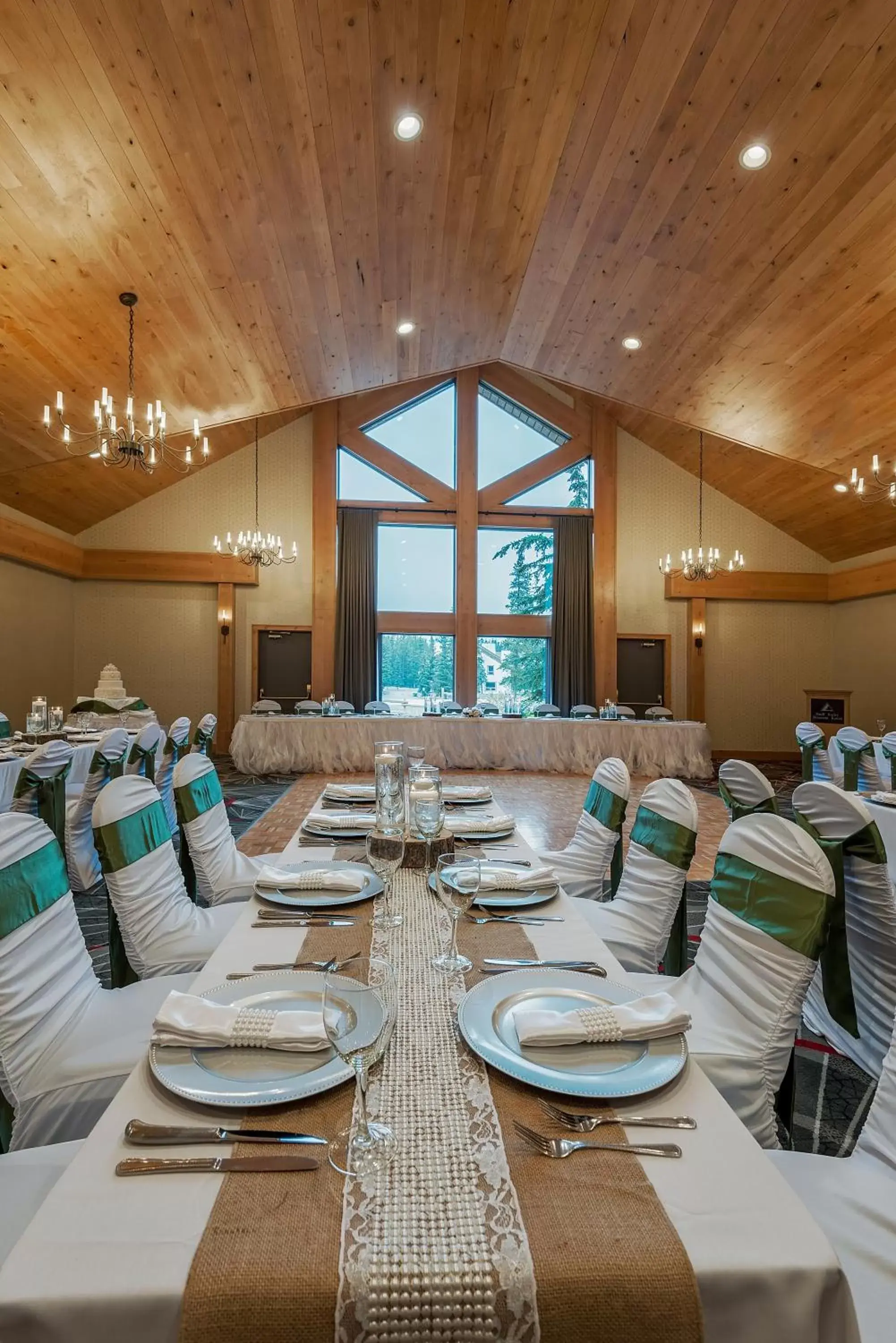 Meeting/conference room, Restaurant/Places to Eat in Banff Rocky Mountain Resort