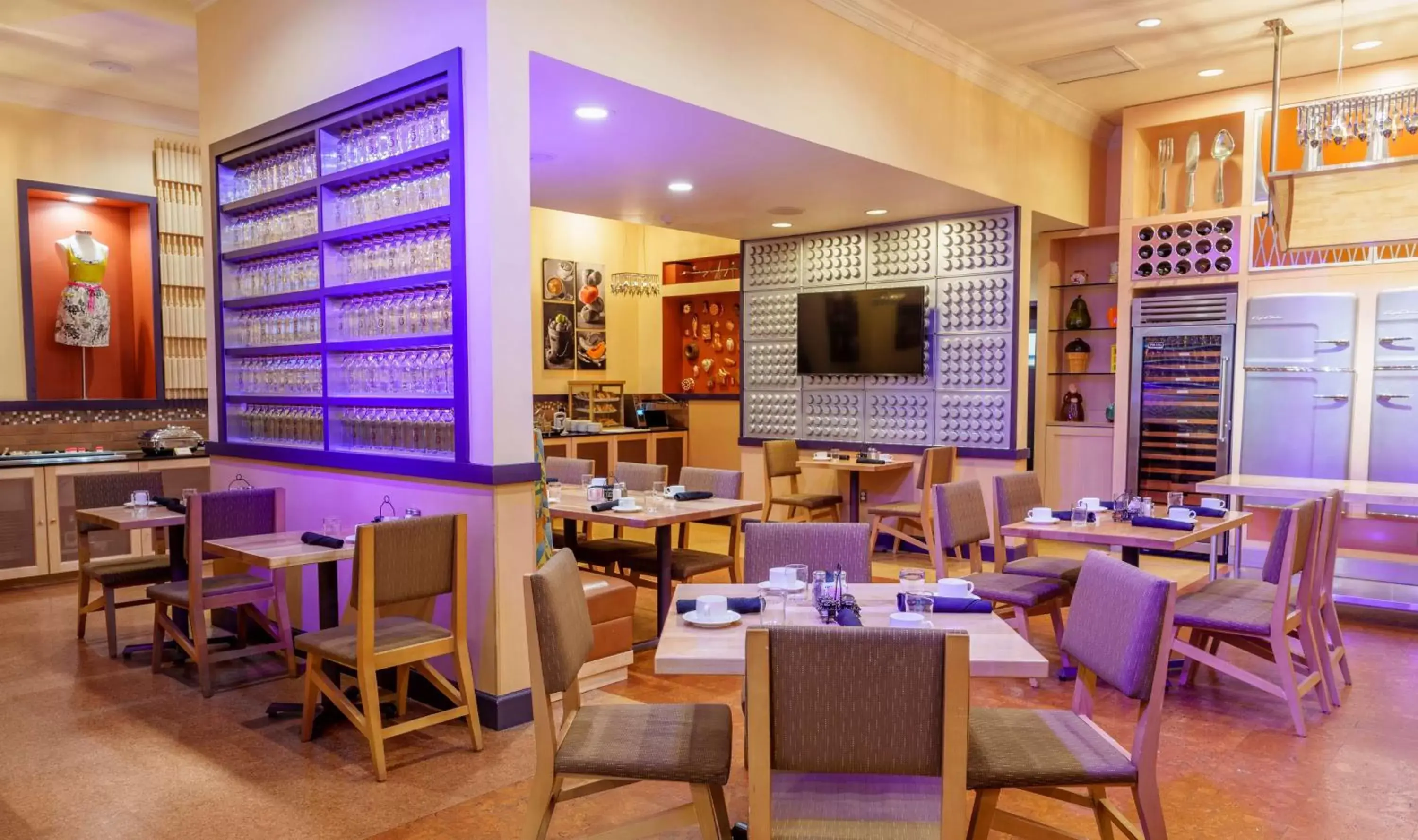 Restaurant/places to eat in The Verve Boston Natick, Tapestry Collection by Hilton Restaurant/places to eat in The Verve Boston Natick, Tapestry Collection by Hilton