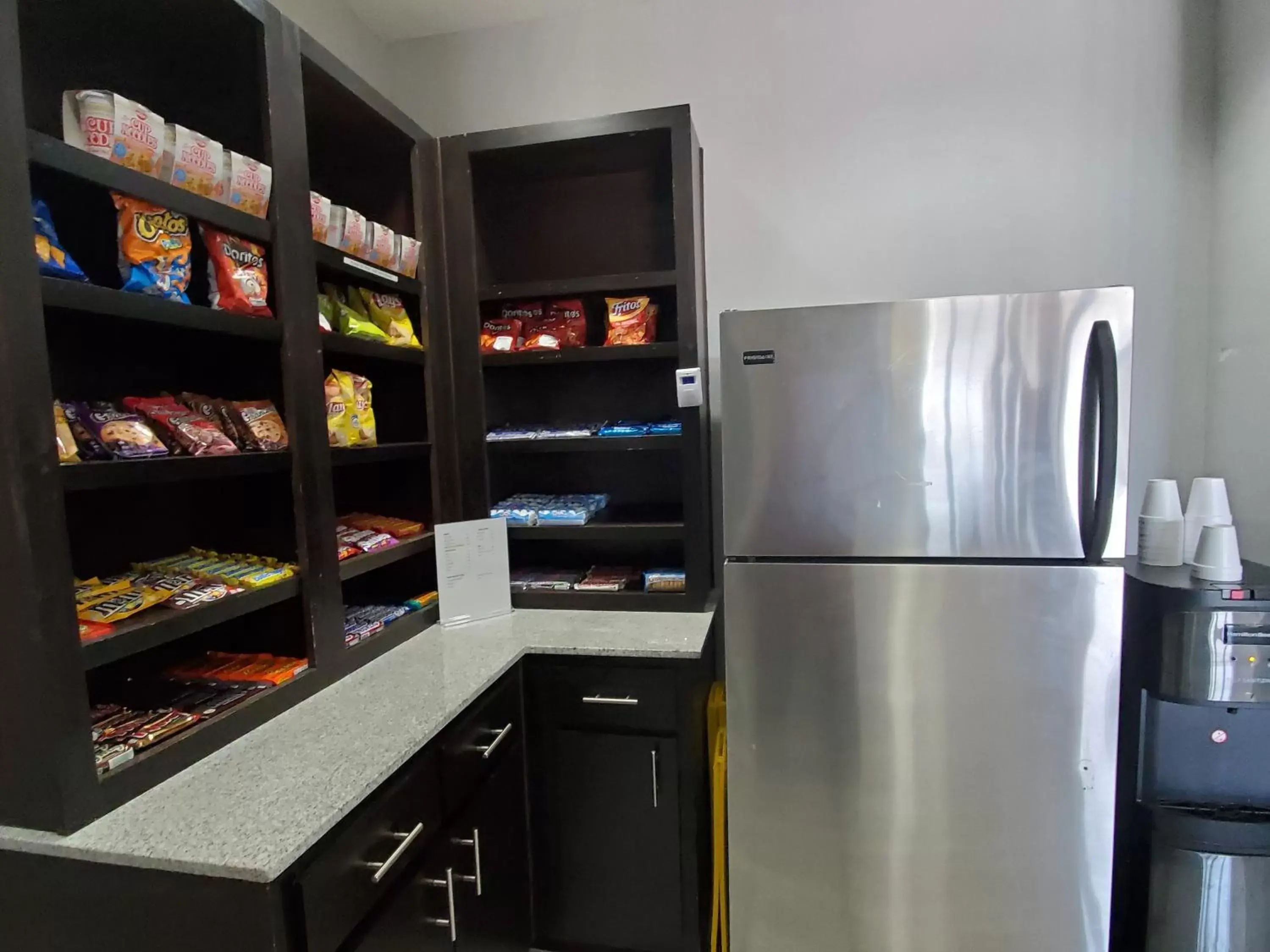 Kitchen/Kitchenette in Hawthorn Suites by Wyndham San Angelo