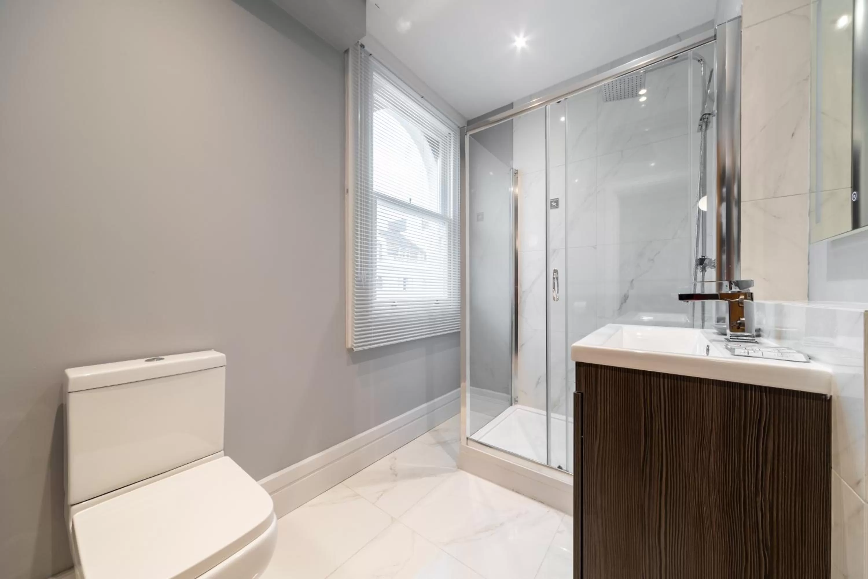 Bathroom in Gainsborough Hotel