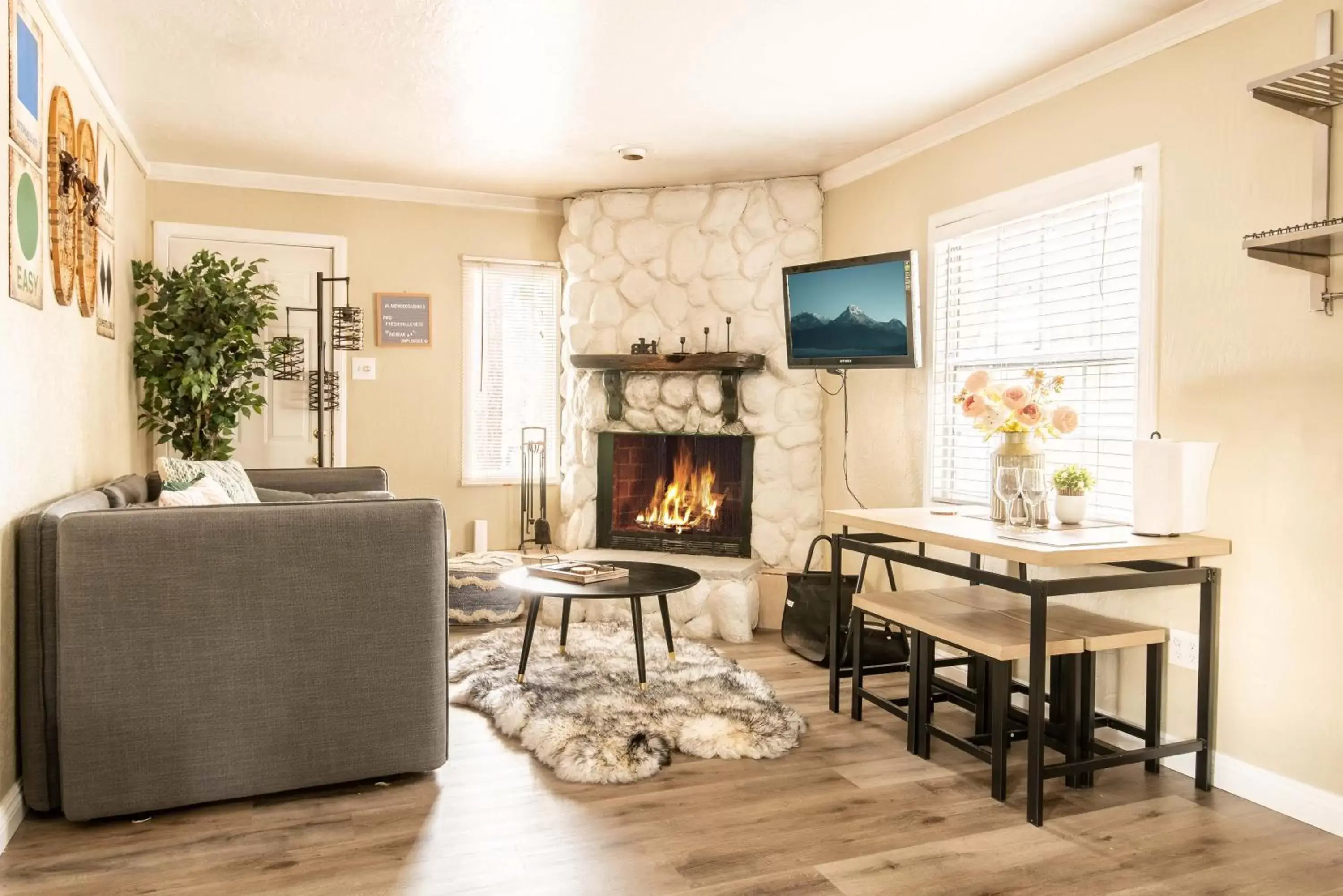 Seating Area in Lakewood Cabins