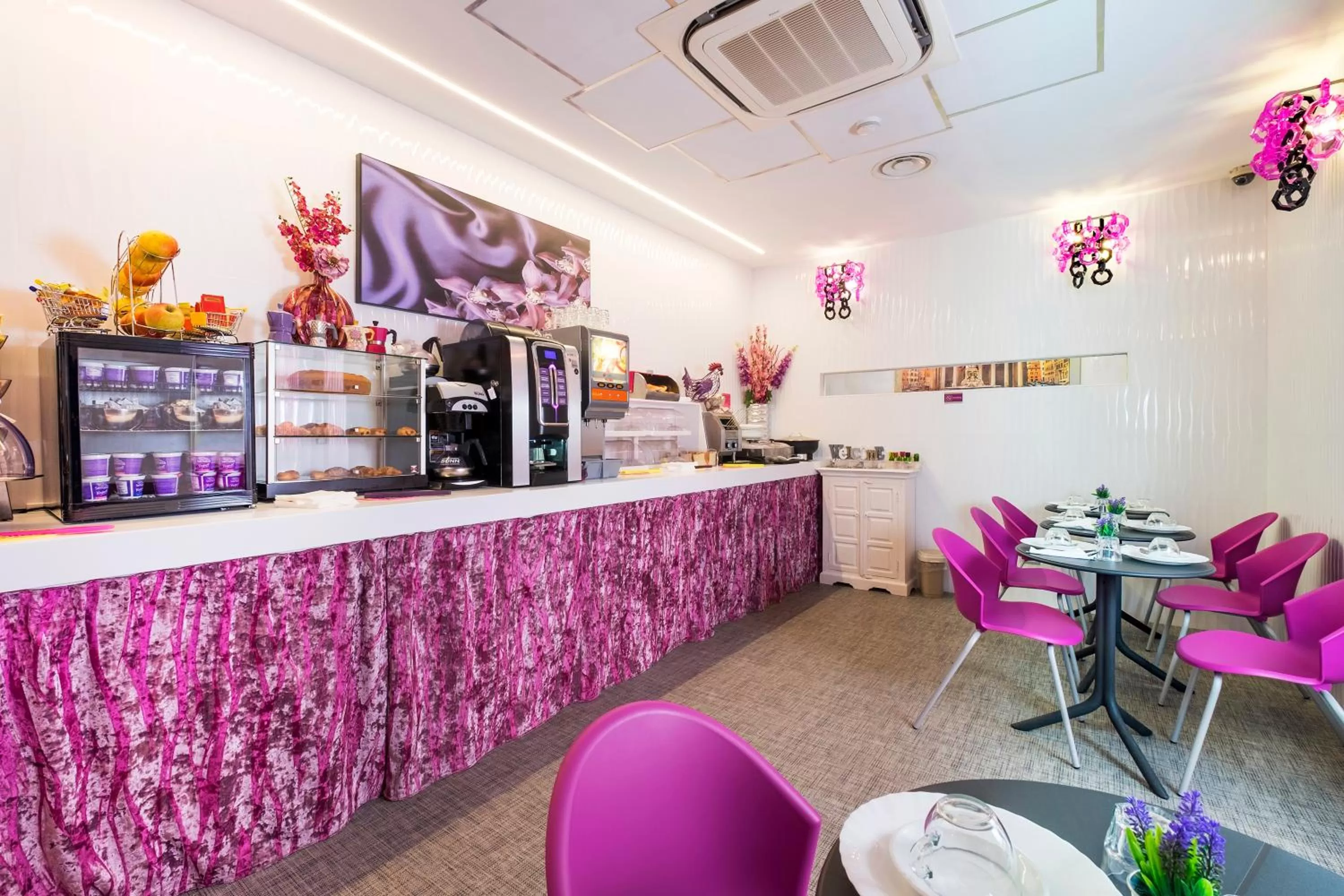 Coffee/tea facilities in Hotel Relais Dei Papi