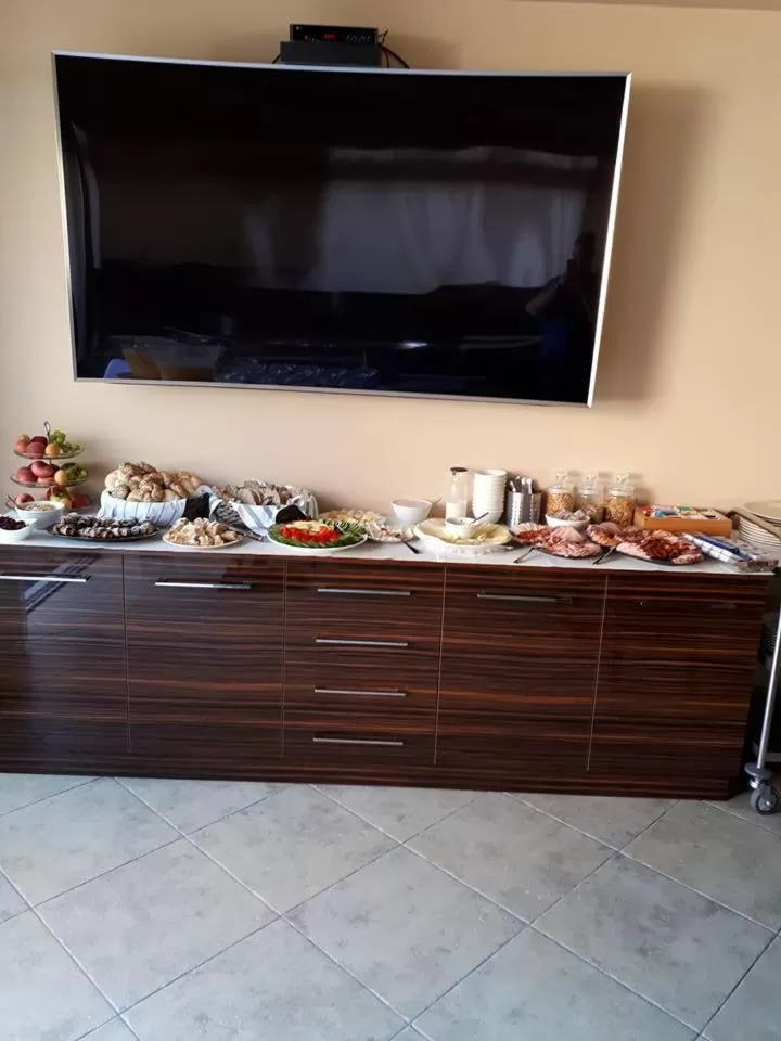 Breakfast in Pole Position Beach Hotel