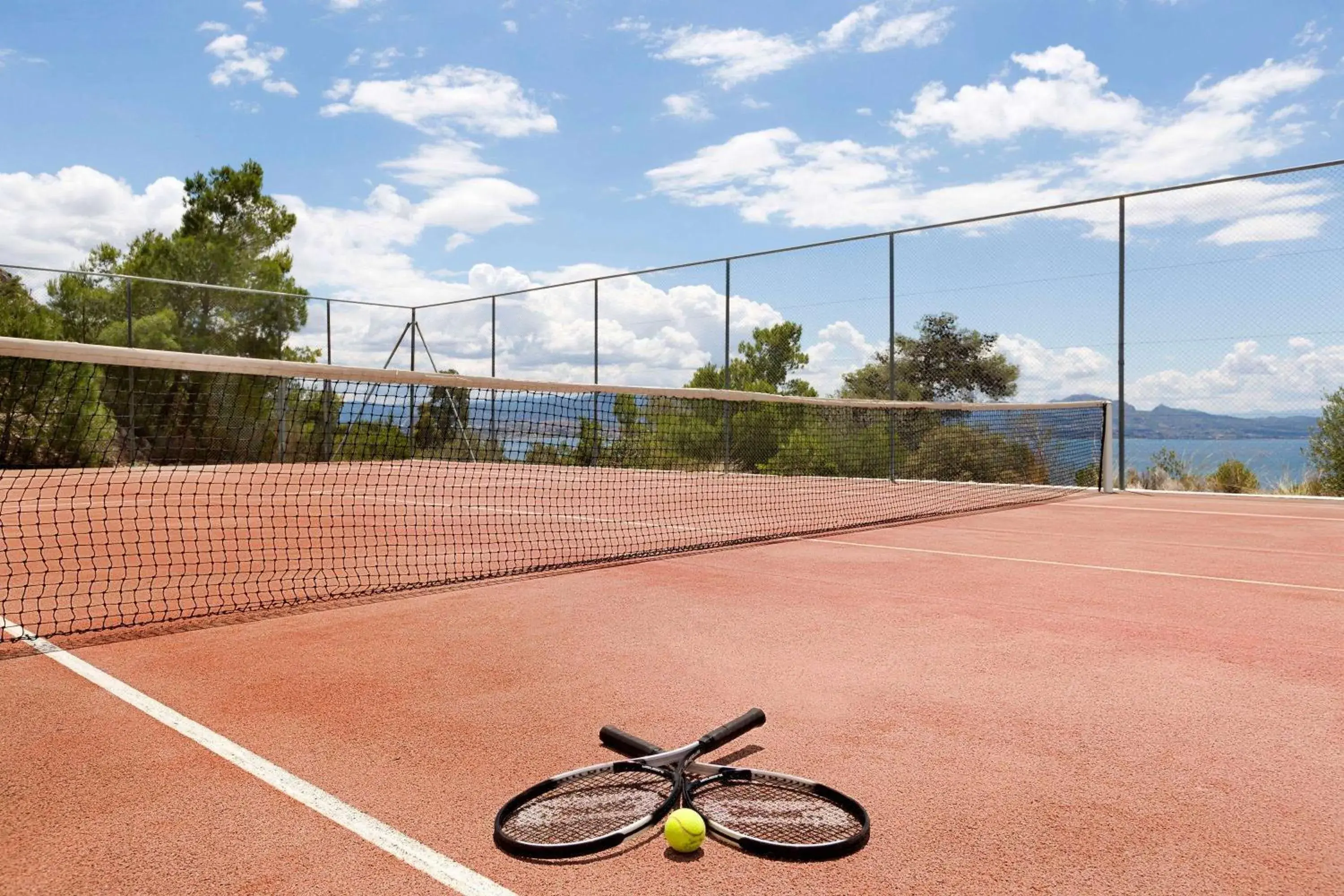 Fitness centre/facilities, Tennis/Squash in Wyndham Loutraki Poseidon Resort