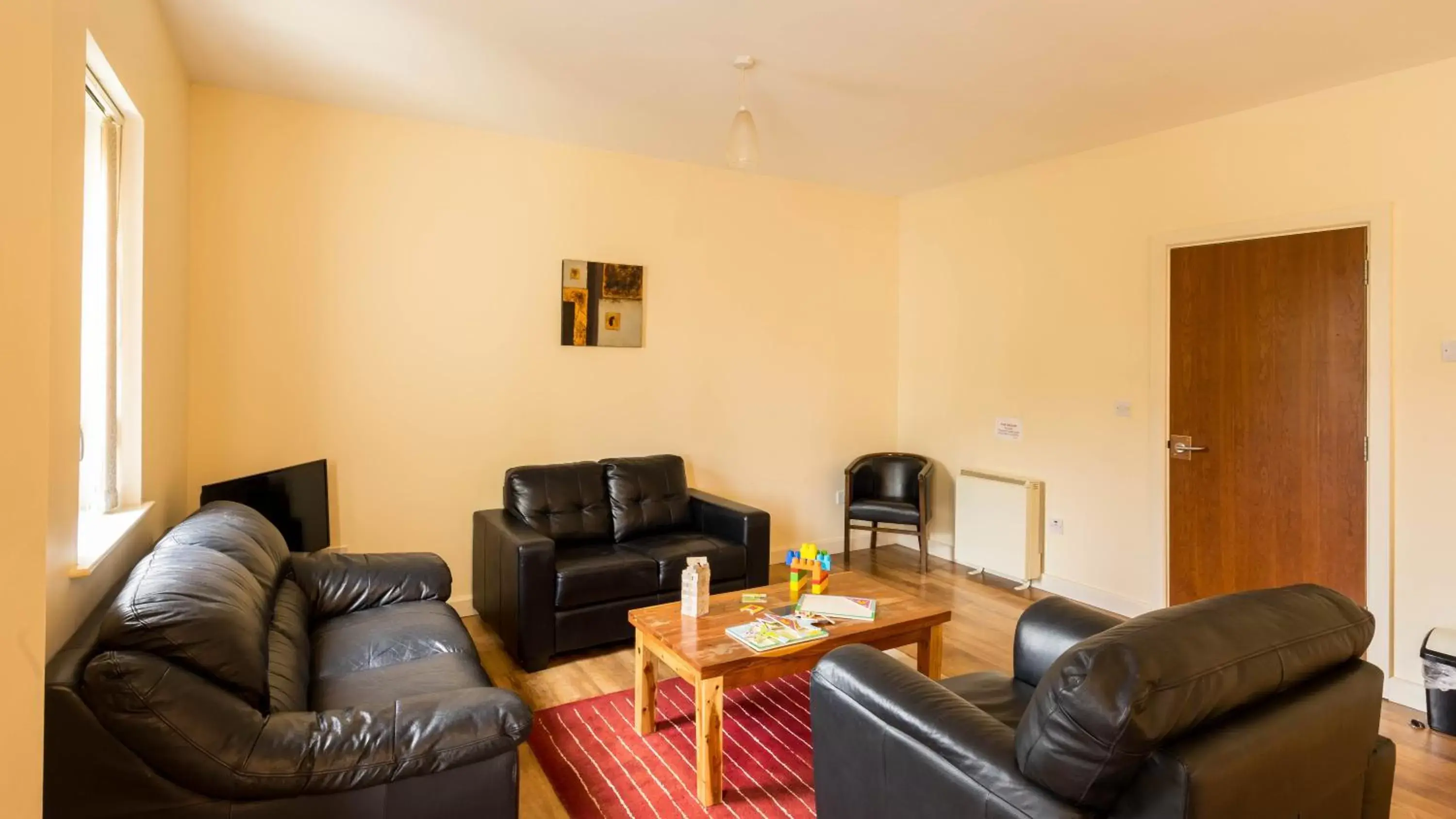 Seating Area in The Courtyard Apartments