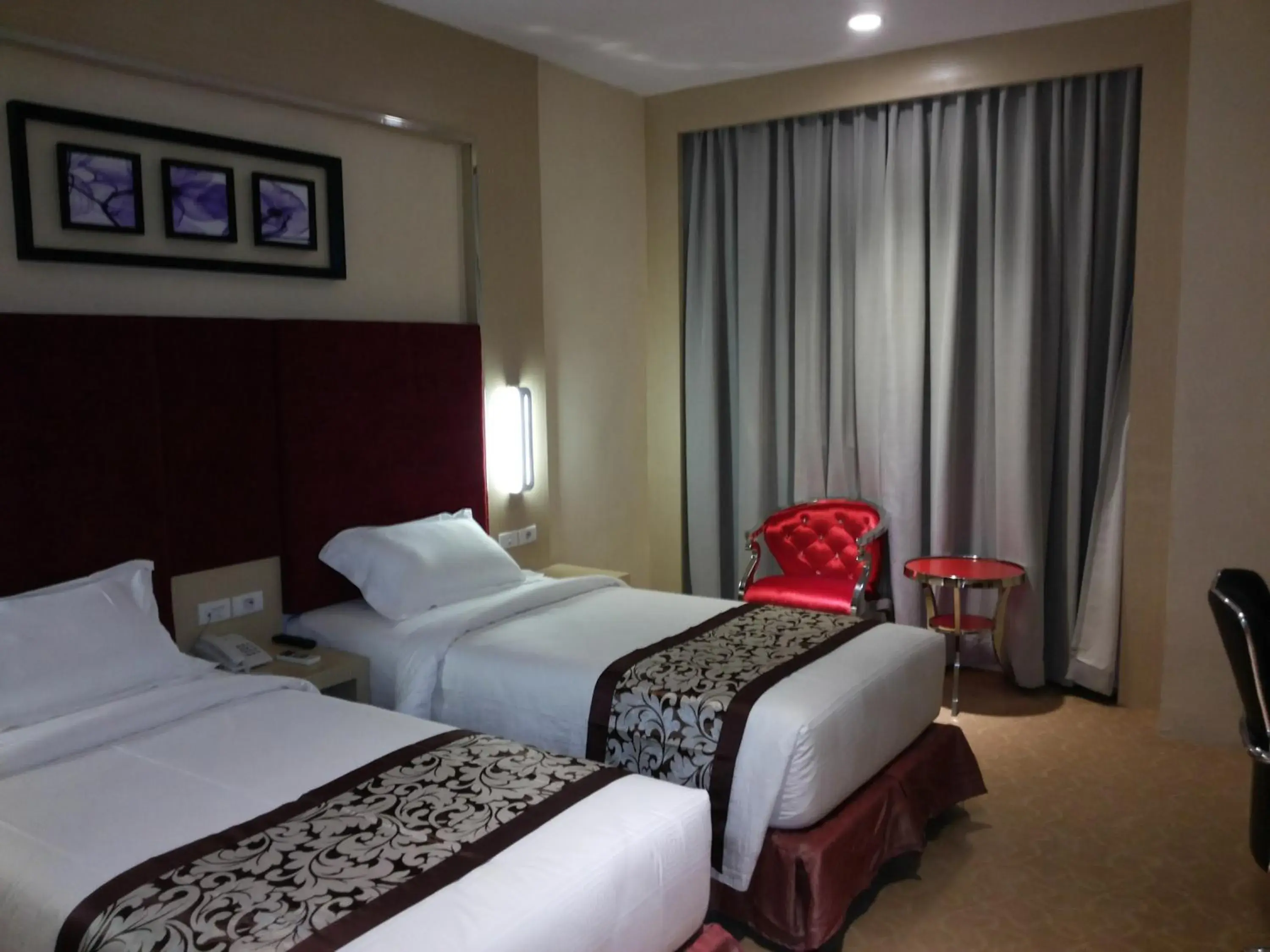 Photo of the whole room, Bed in Batam City Hotel