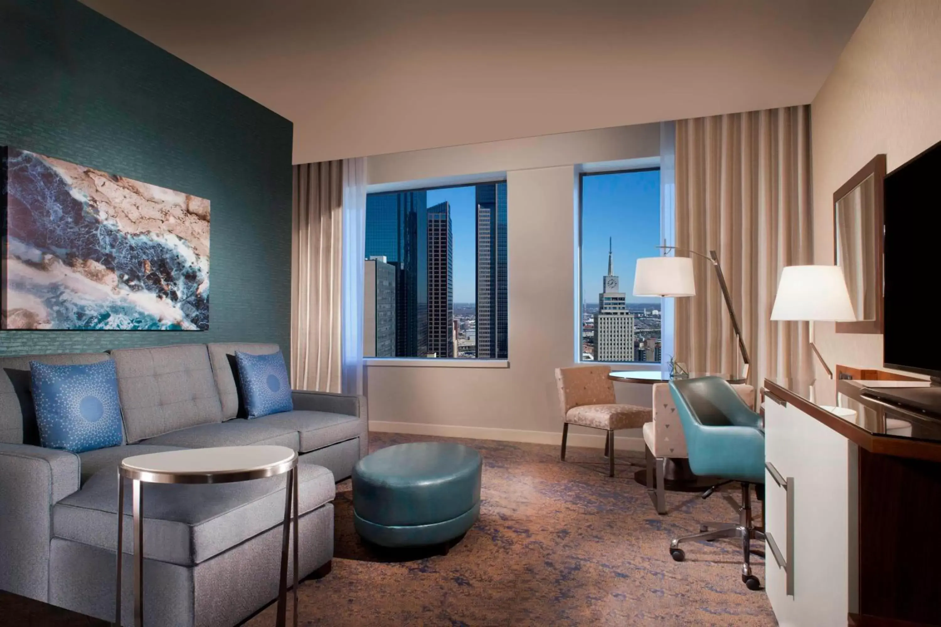 Living room, Seating Area in The Westin Dallas Downtown