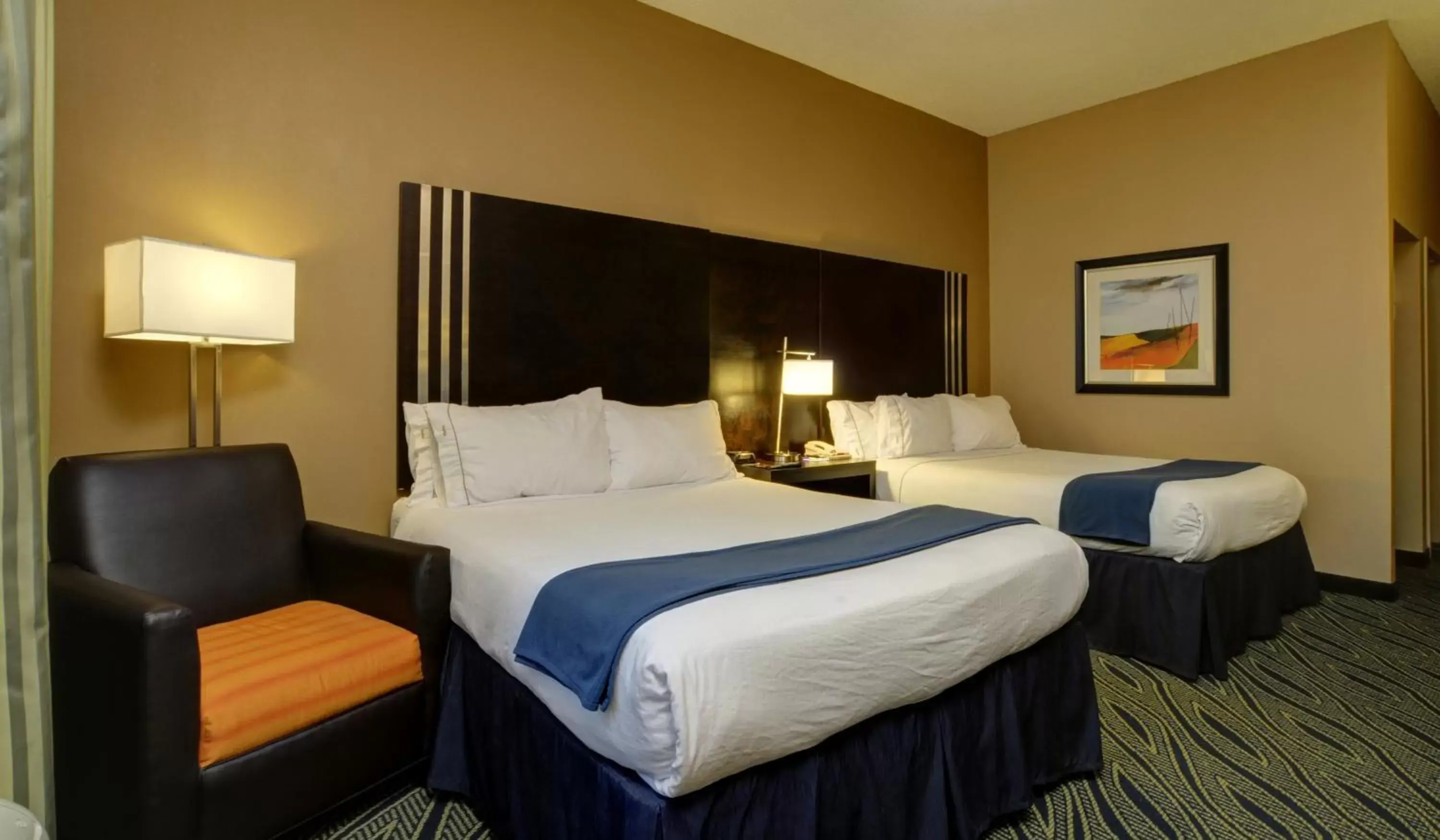 Photo of the whole room, Bed in Holiday Inn Express & Suites Midwest City, an IHG Hotel