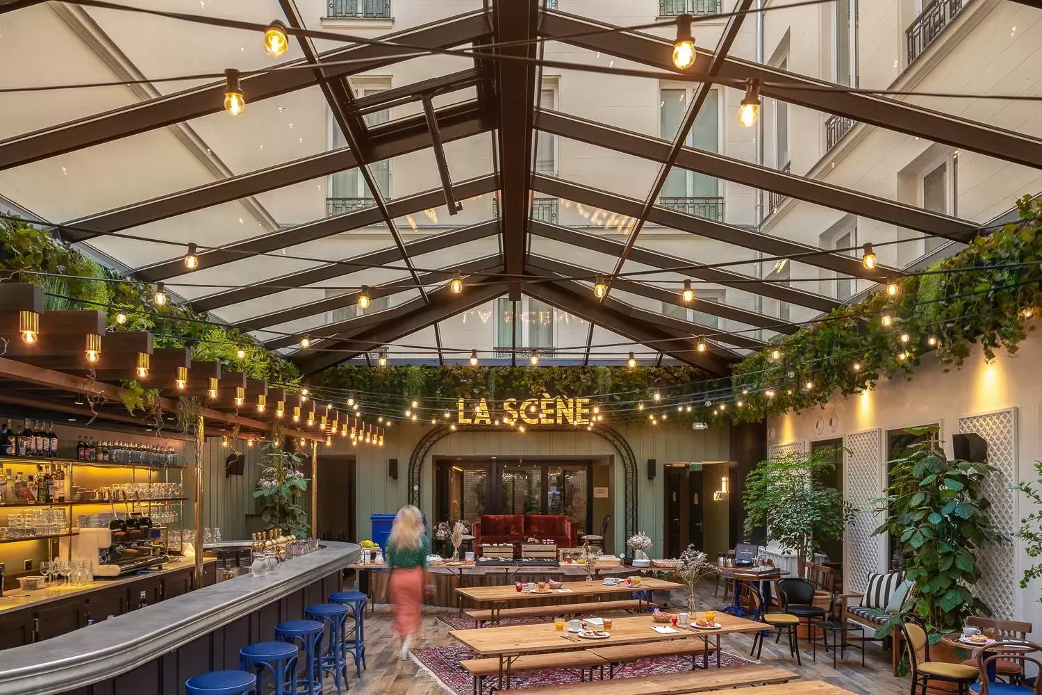 Restaurant/places to eat in Chouchou Hotel Restaurant/places to eat in Chouchou Hotel