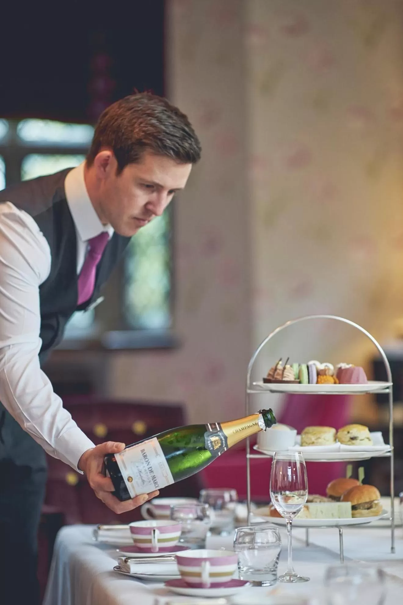 Food and drinks in Great Fosters - Near Windsor