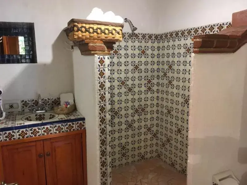 Bathroom in Hotel Antiguo Vapor Categoría Especial