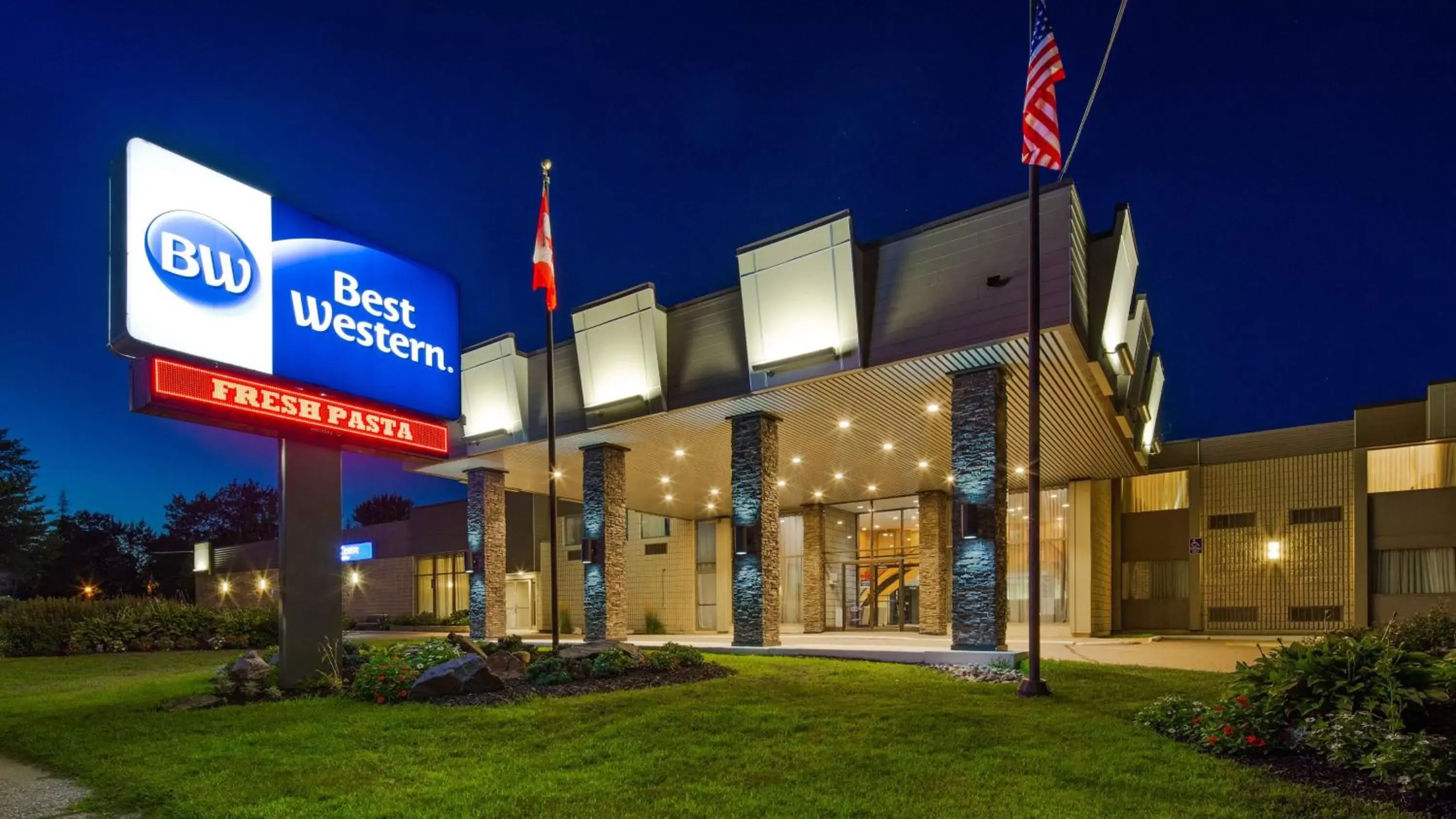 Property building in Best Western North Bay Hotel & Conference Centre