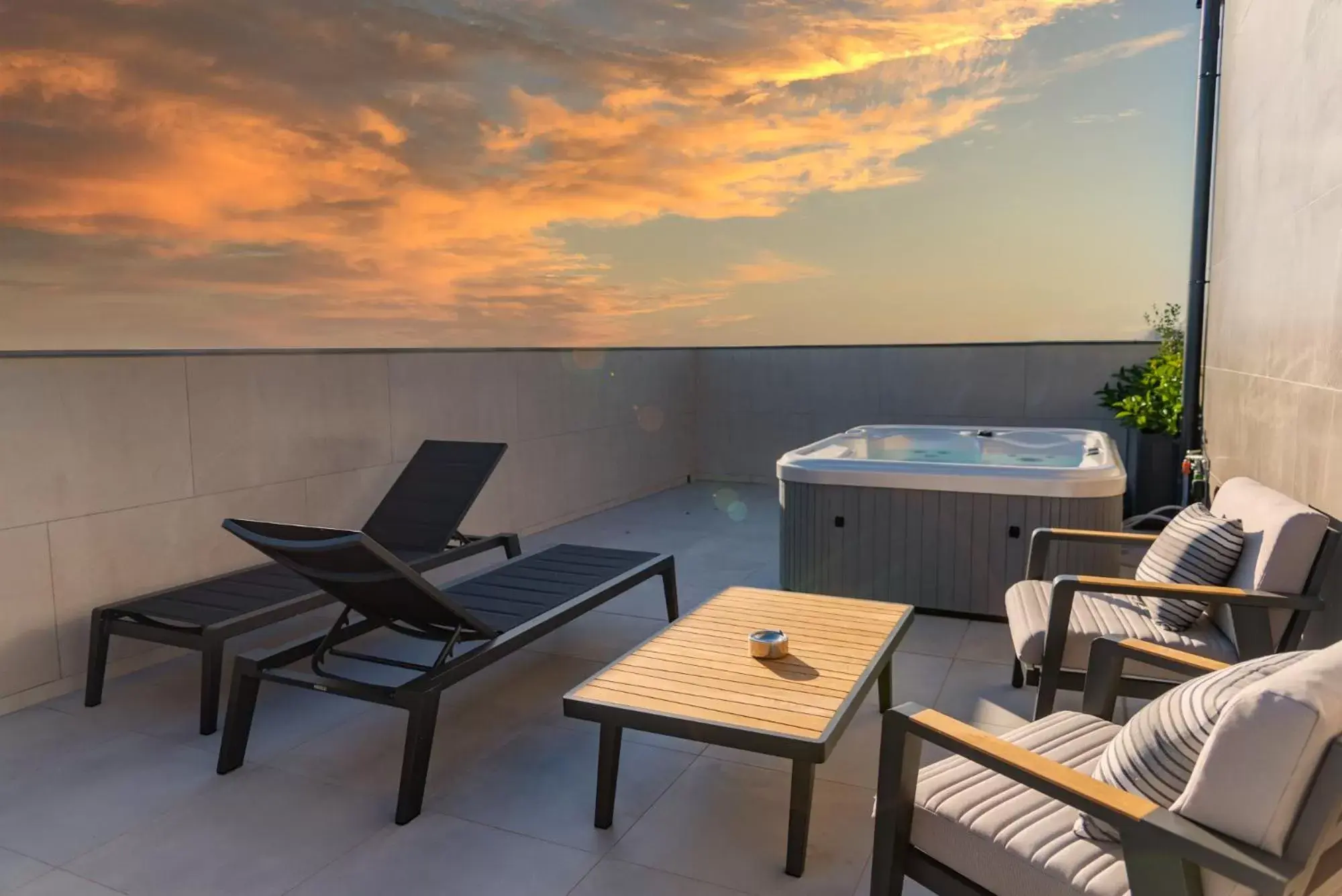 Patio in Modica Boutique Hotel