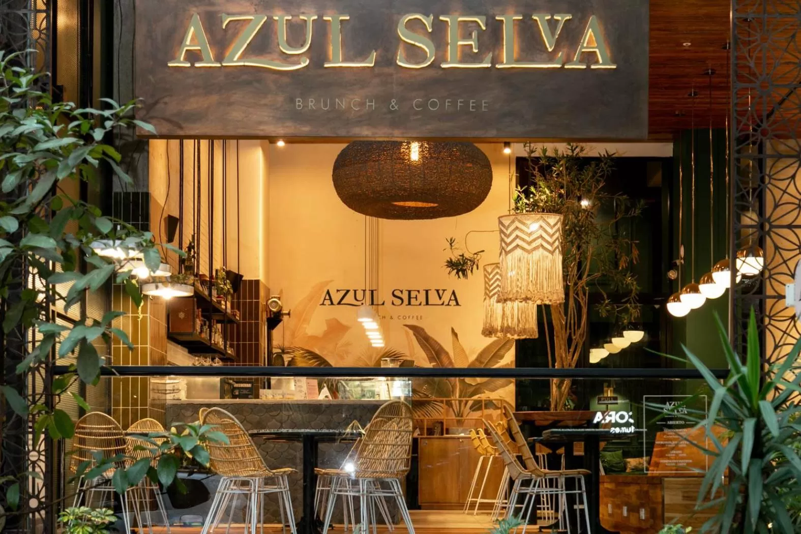 Restaurant/places to eat, Property Logo/Sign in Celestino Boutique Hotel