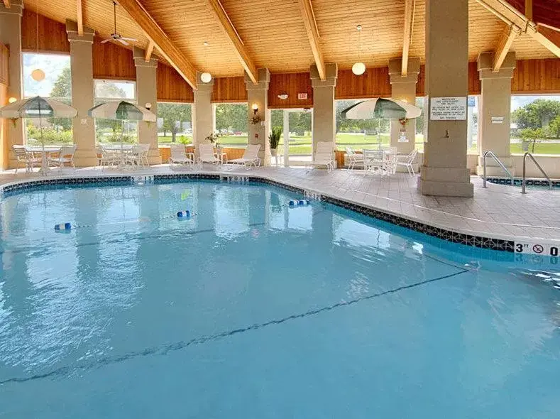 On site, Swimming Pool in Baymont by Wyndham Pella