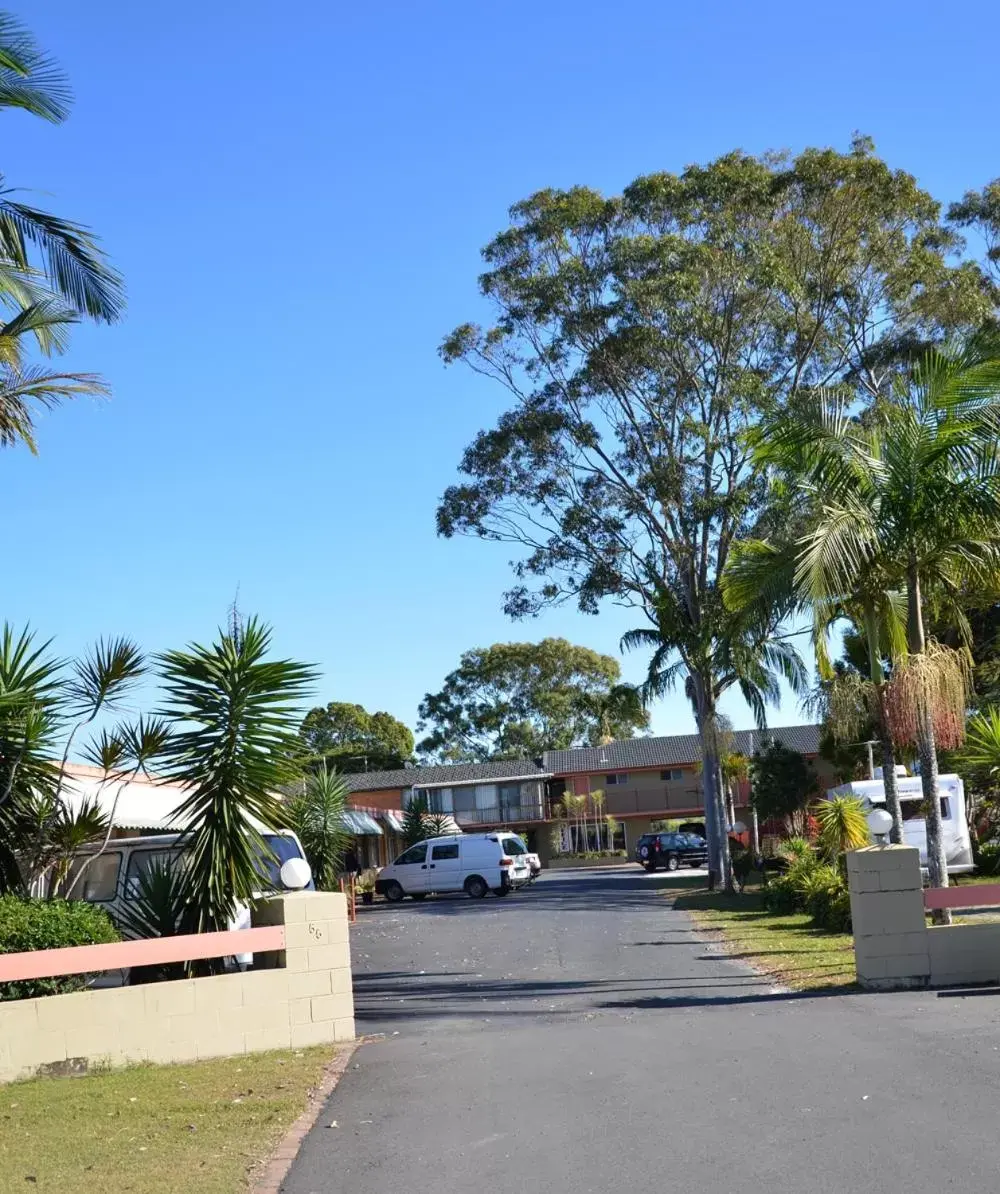 Facade/entrance in Tweed River Motel