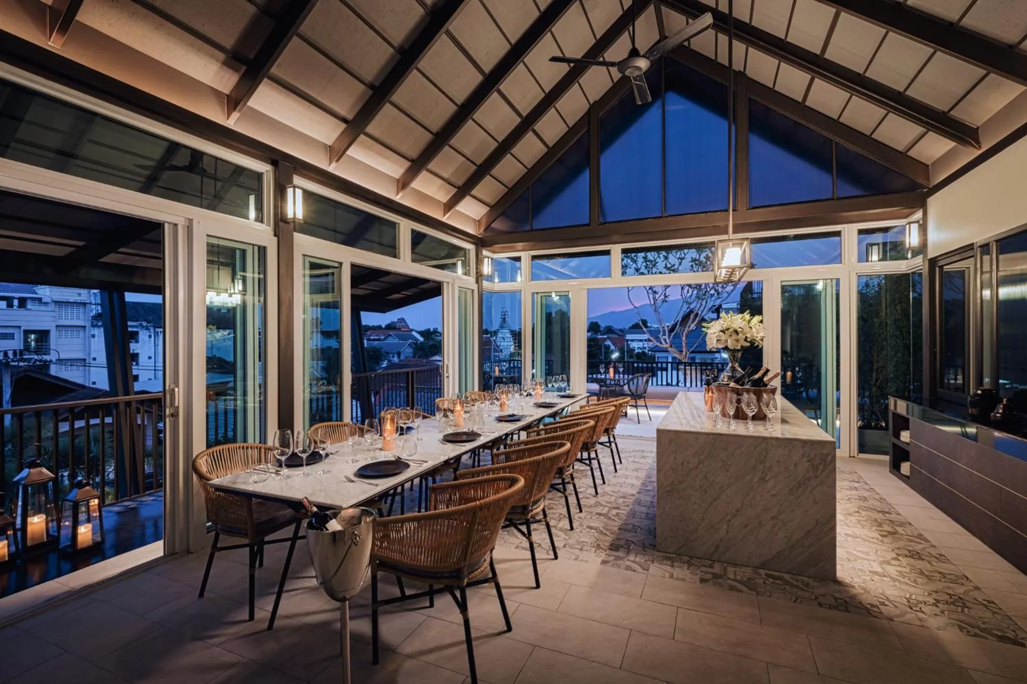 Restaurant/places to eat in KIRI HOTEL Chiang Mai