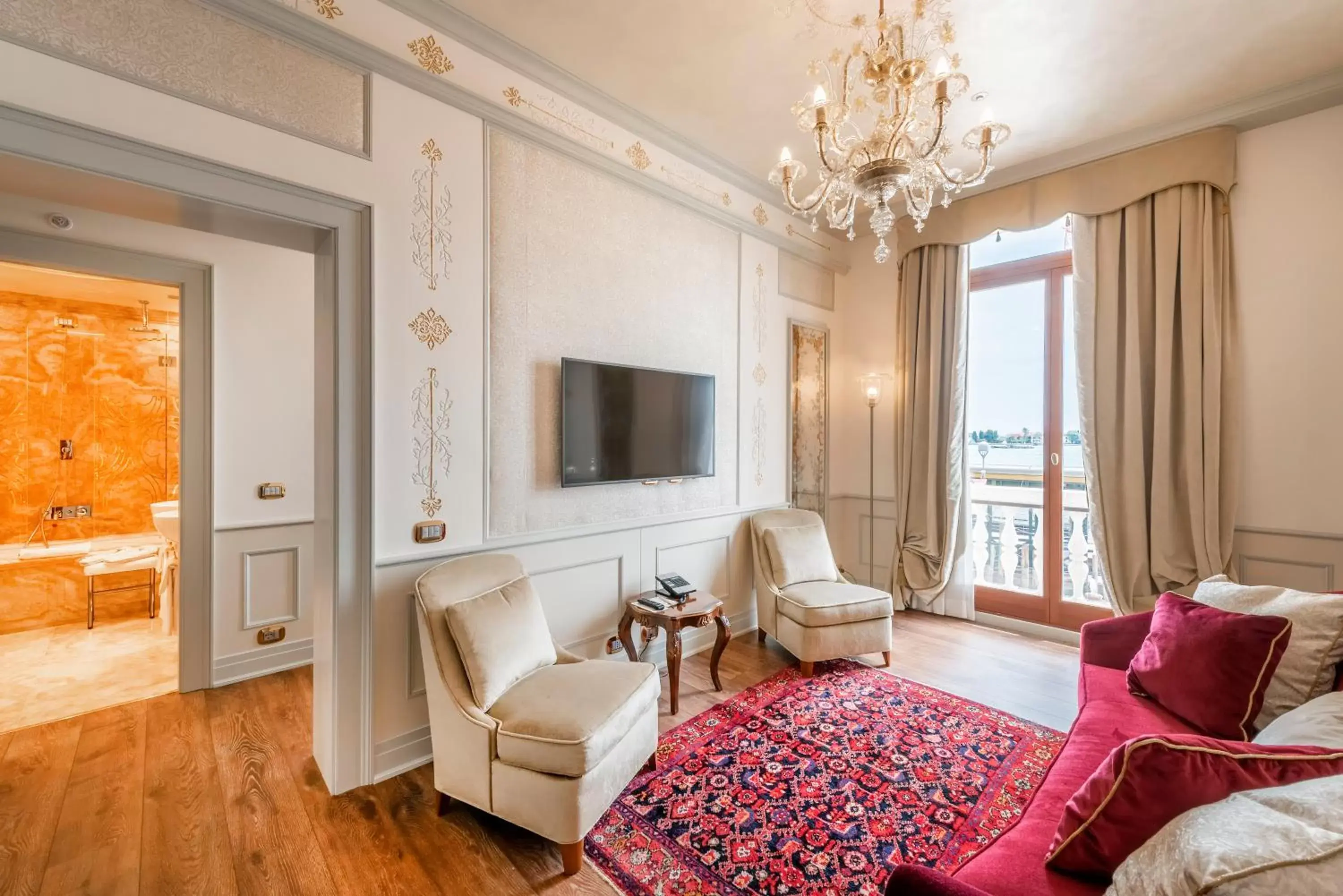 Living room, Seating Area in Monaco & Grand Canal