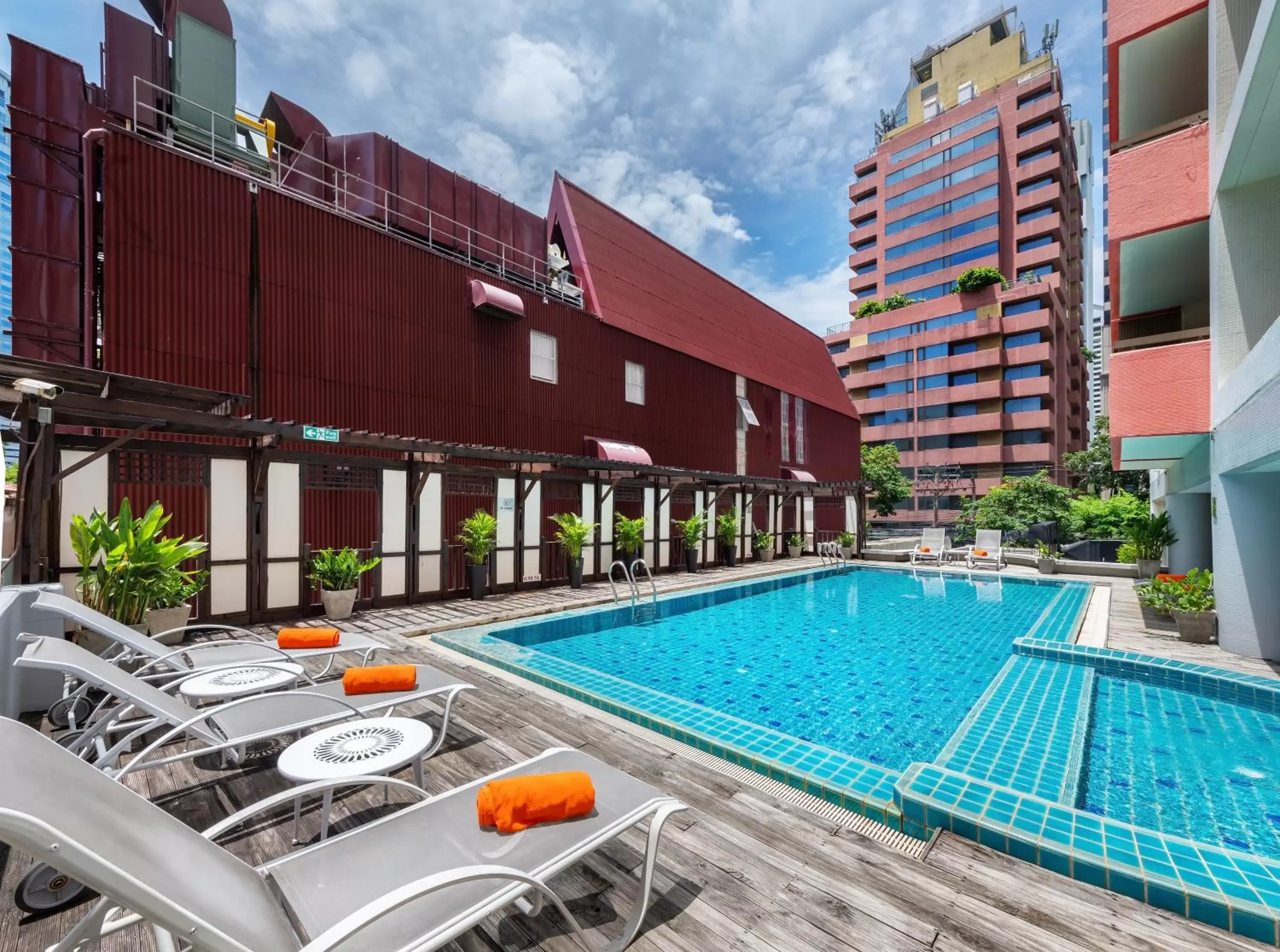 Swimming pool, Property Building in Bandara Suites Silom, Bangkok - SHA Extra Plus