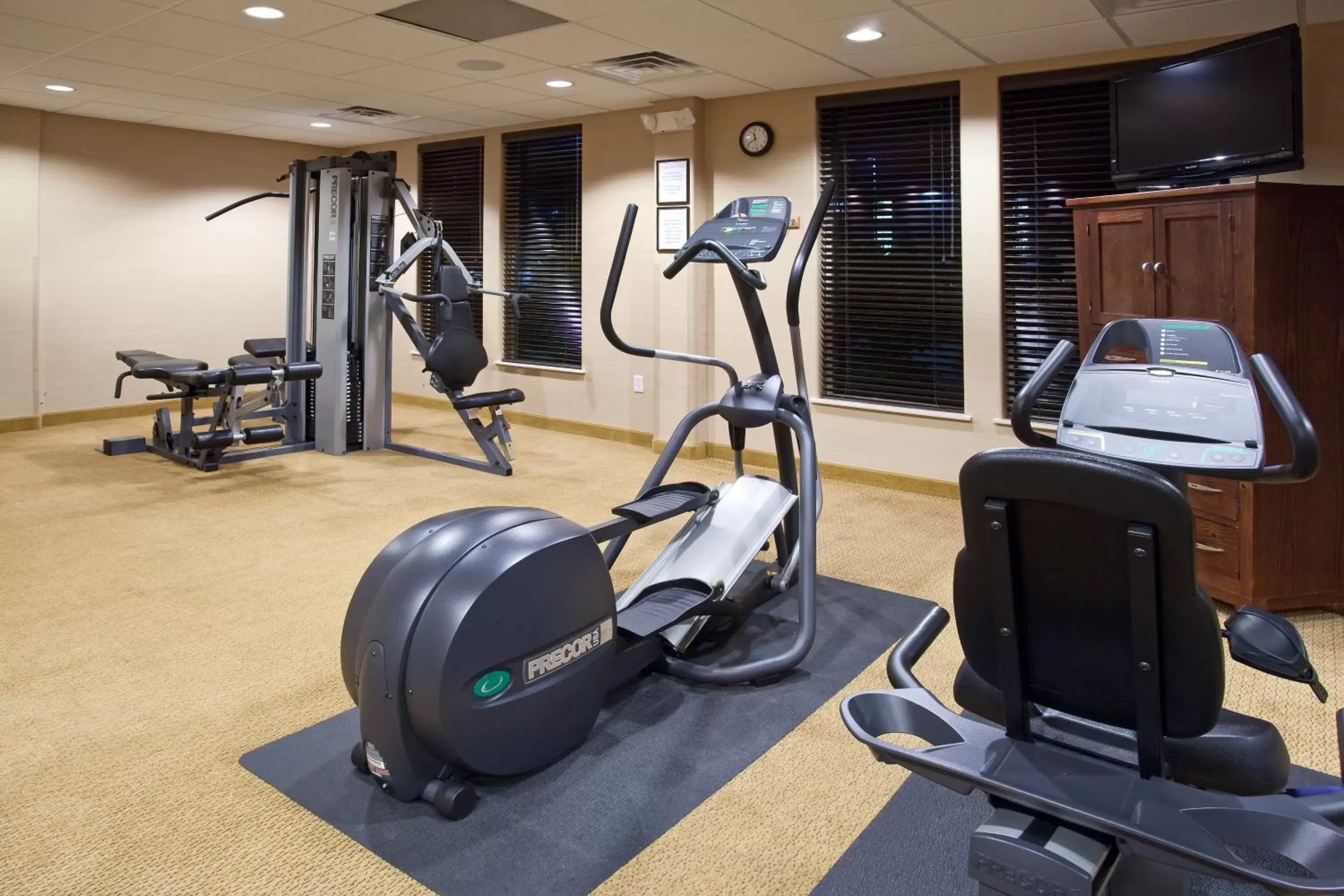 Spa and wellness centre/facilities, Fitness Center/Facilities in Holiday Inn Denver-Parker-E470/Parker Road, an IHG Hotel