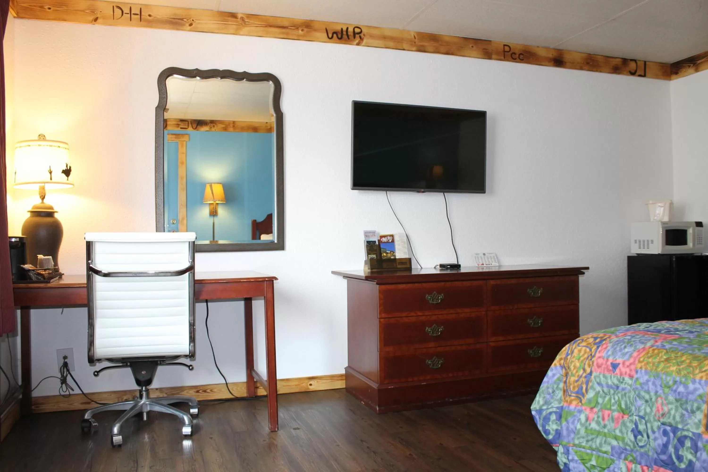 Bed in Wyatt Earp Hotel