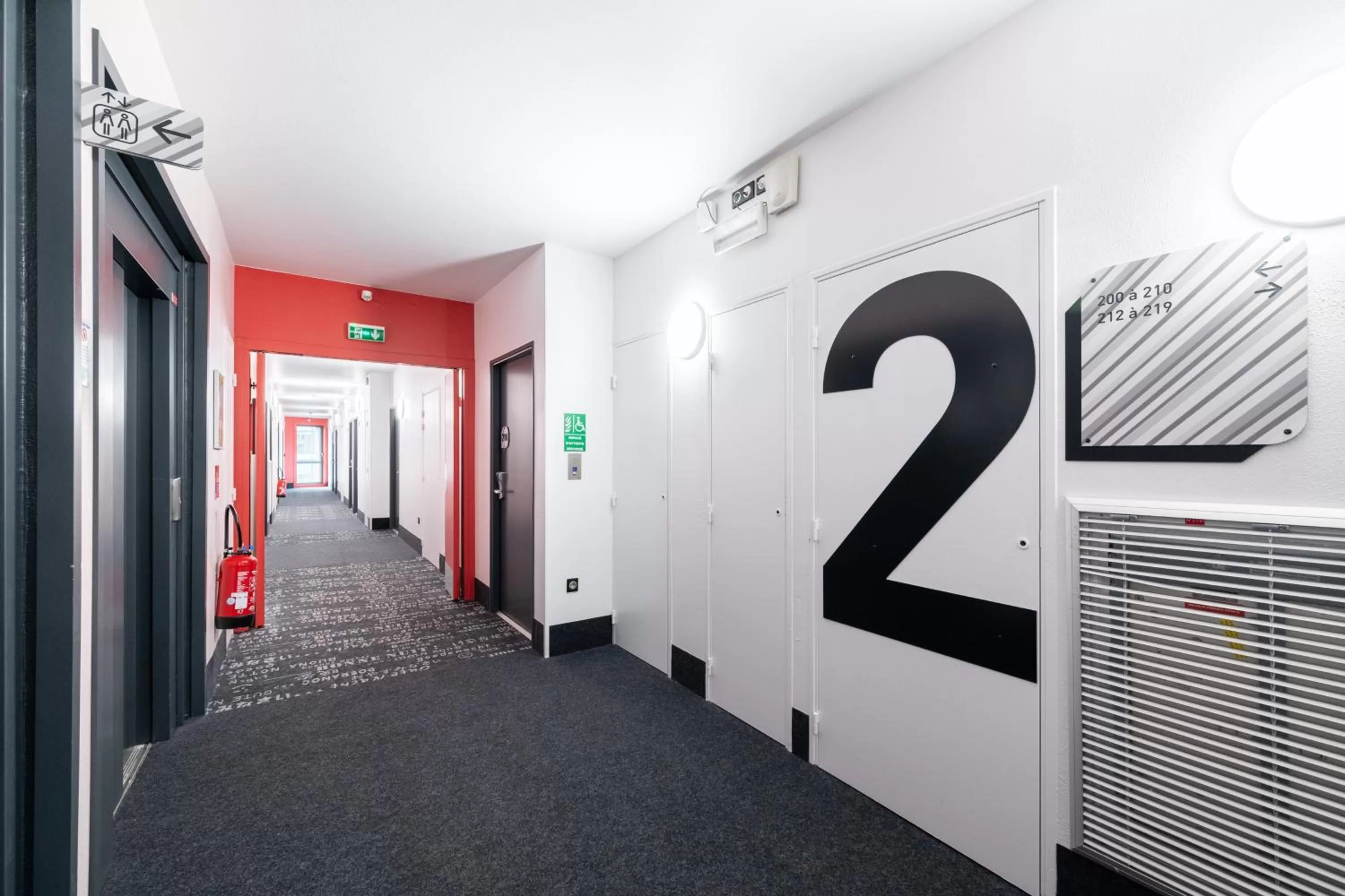 acessibility in B&B HOTEL Lille Grand Stade