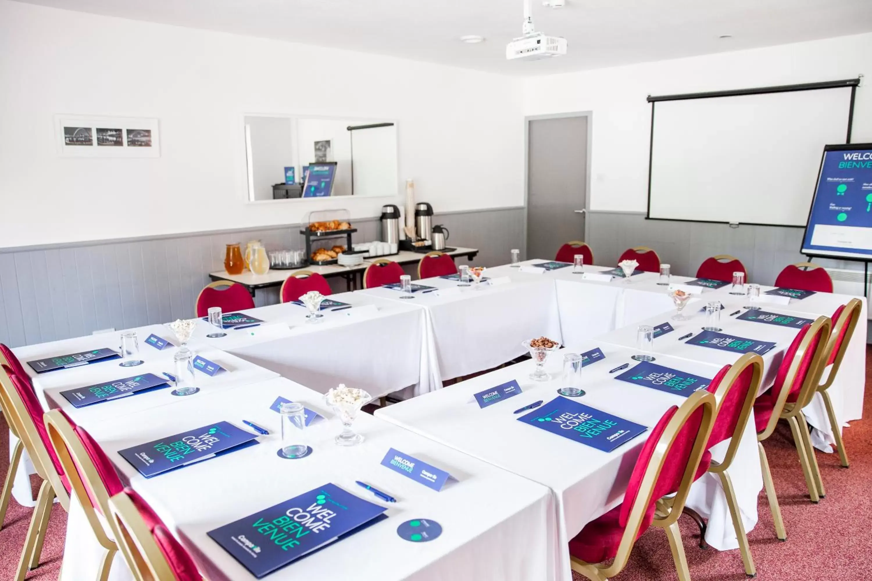 Meeting/conference room in Campanile Hotel - Washington