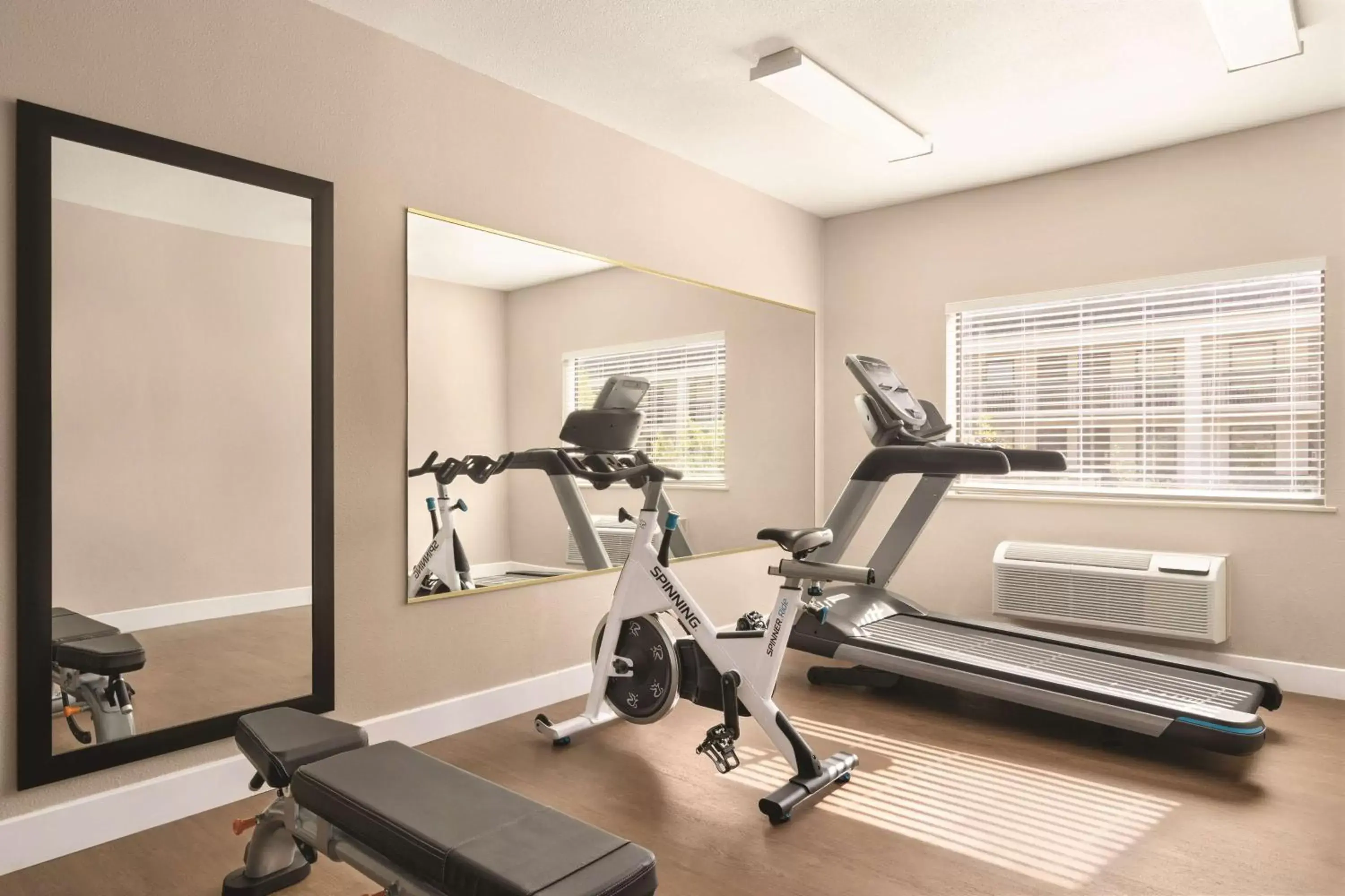 Activities, Fitness Center/Facilities in Comfort Suites Shenandoah-The Woodlands