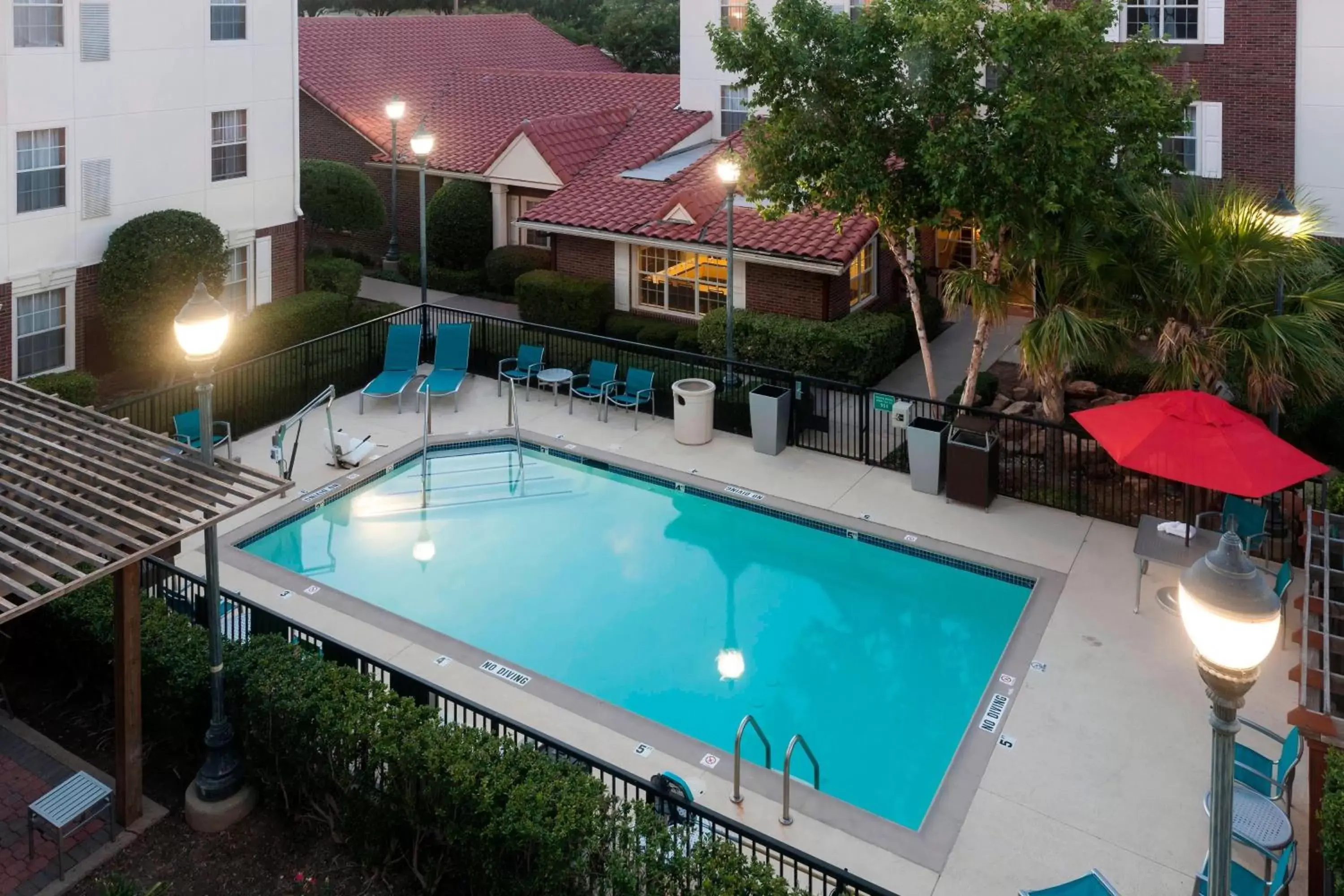Swimming pool, Pool View in TownePlace Suites Dallas Las Colinas