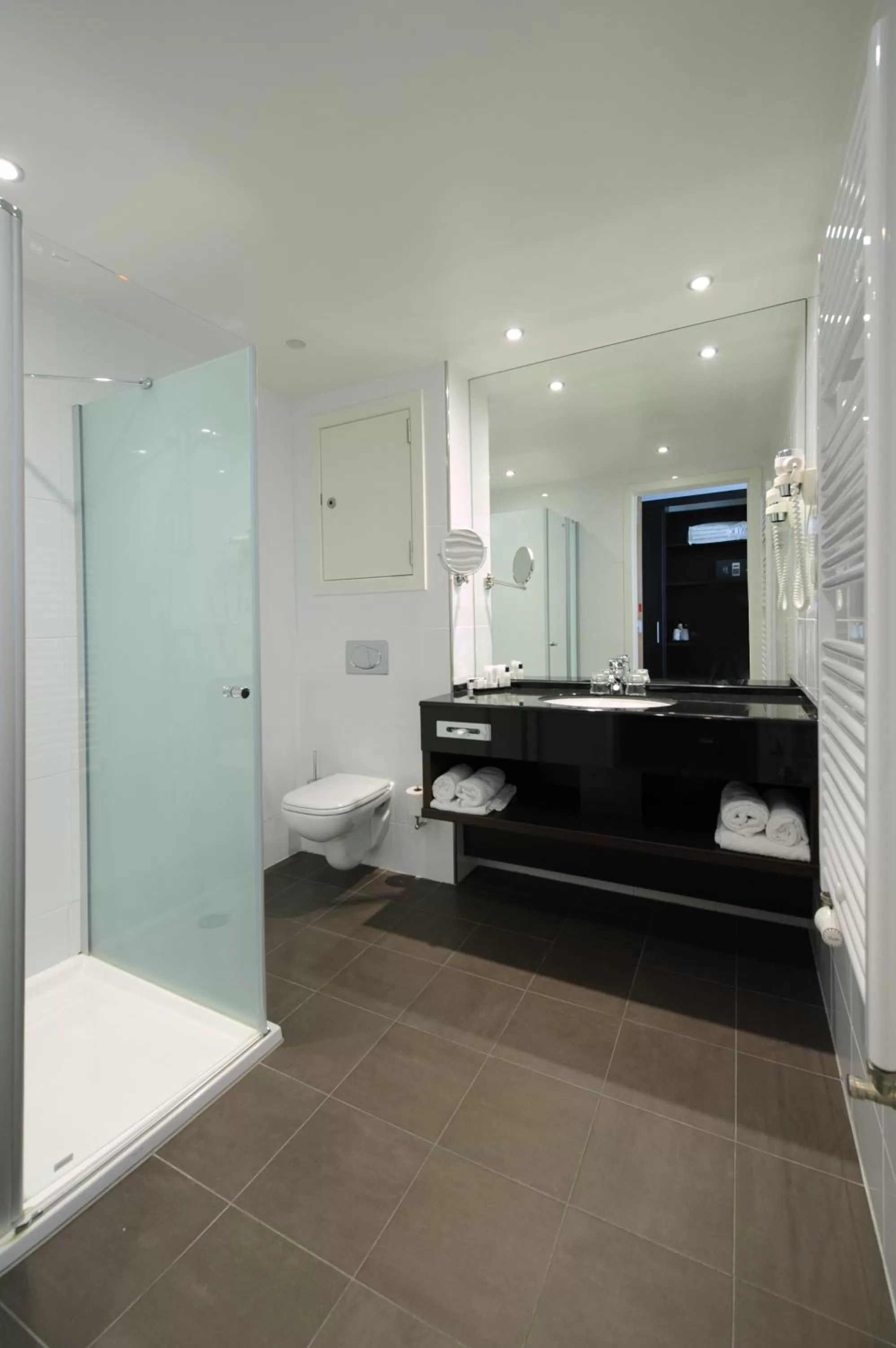 Superior King or Twin Room in Van der Valk Hotel Brussels Airport