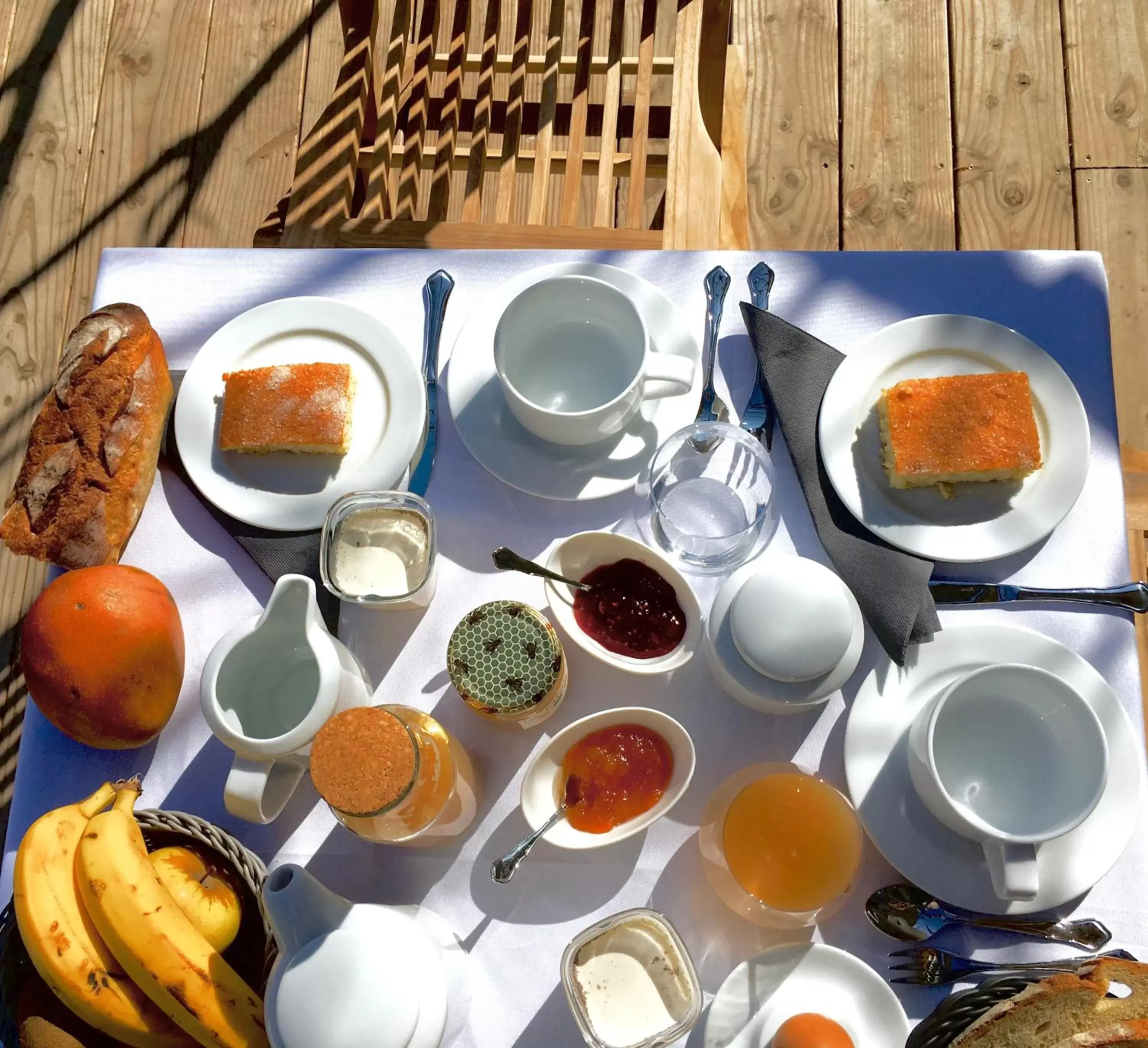 Breakfast in La Domitia - Maison d'hôtes, spa, sauna & massages