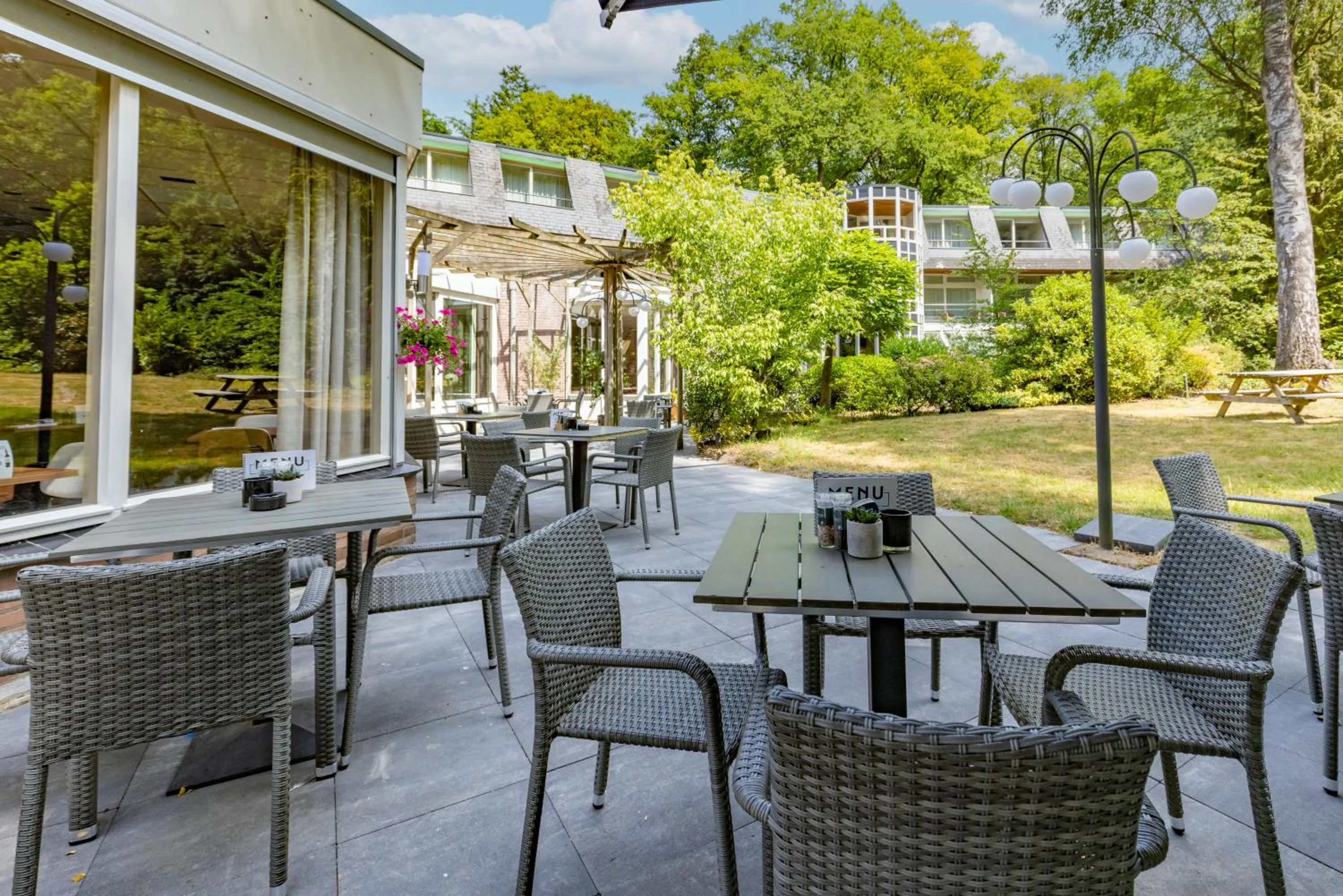 Property building in Fletcher Hotel-Restaurant De Scheperskamp