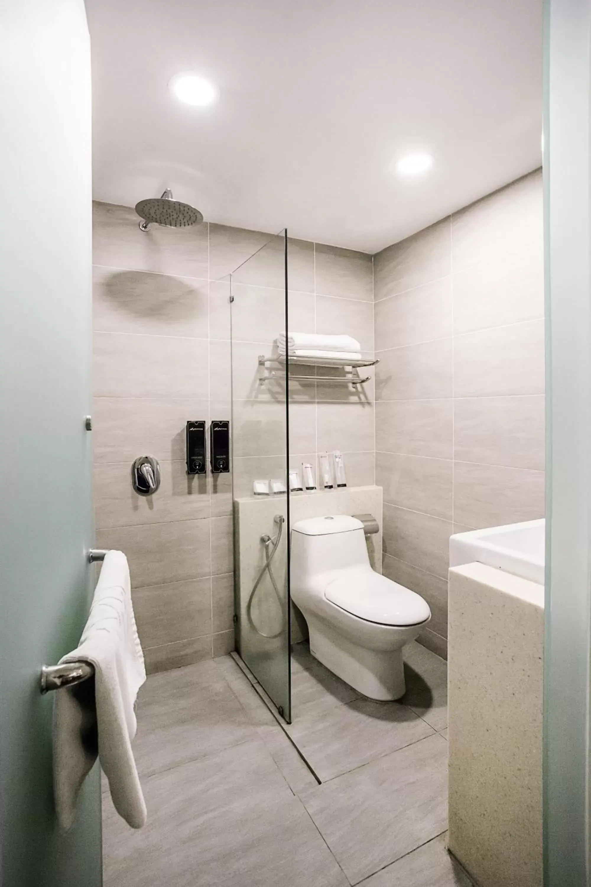 Bathroom in Manhattan Business Hotel Damansara Perdana