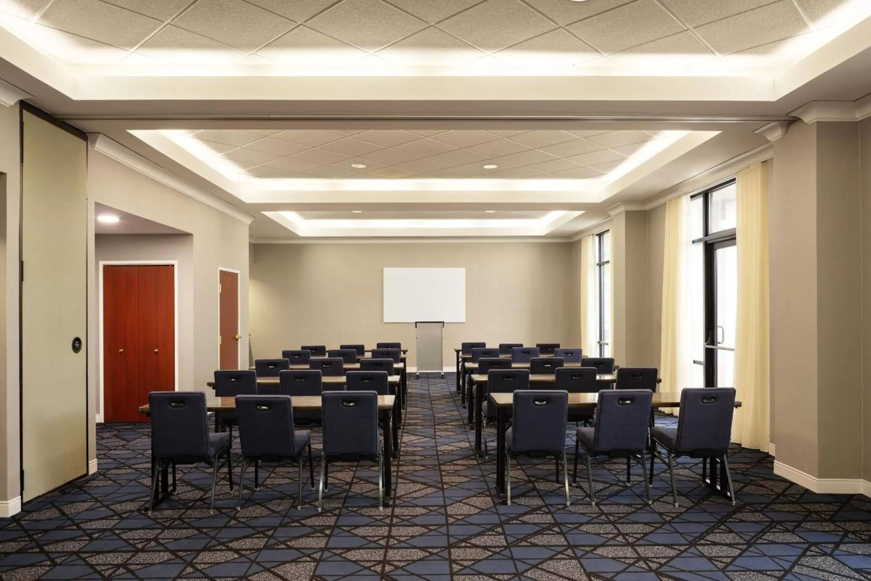 Meeting/conference room in Courtyard Louisville Airport