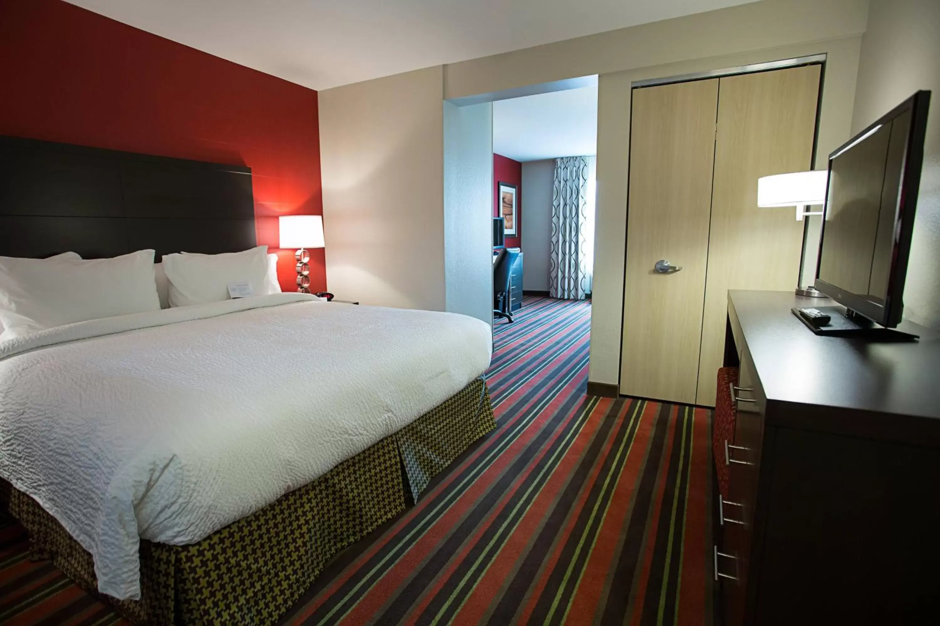 Photo of the whole room, Bed in Fairfield Inn & Suites by Marriott Moscow