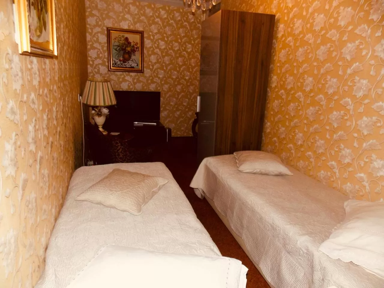 View (from property/room), Bed in Weena House