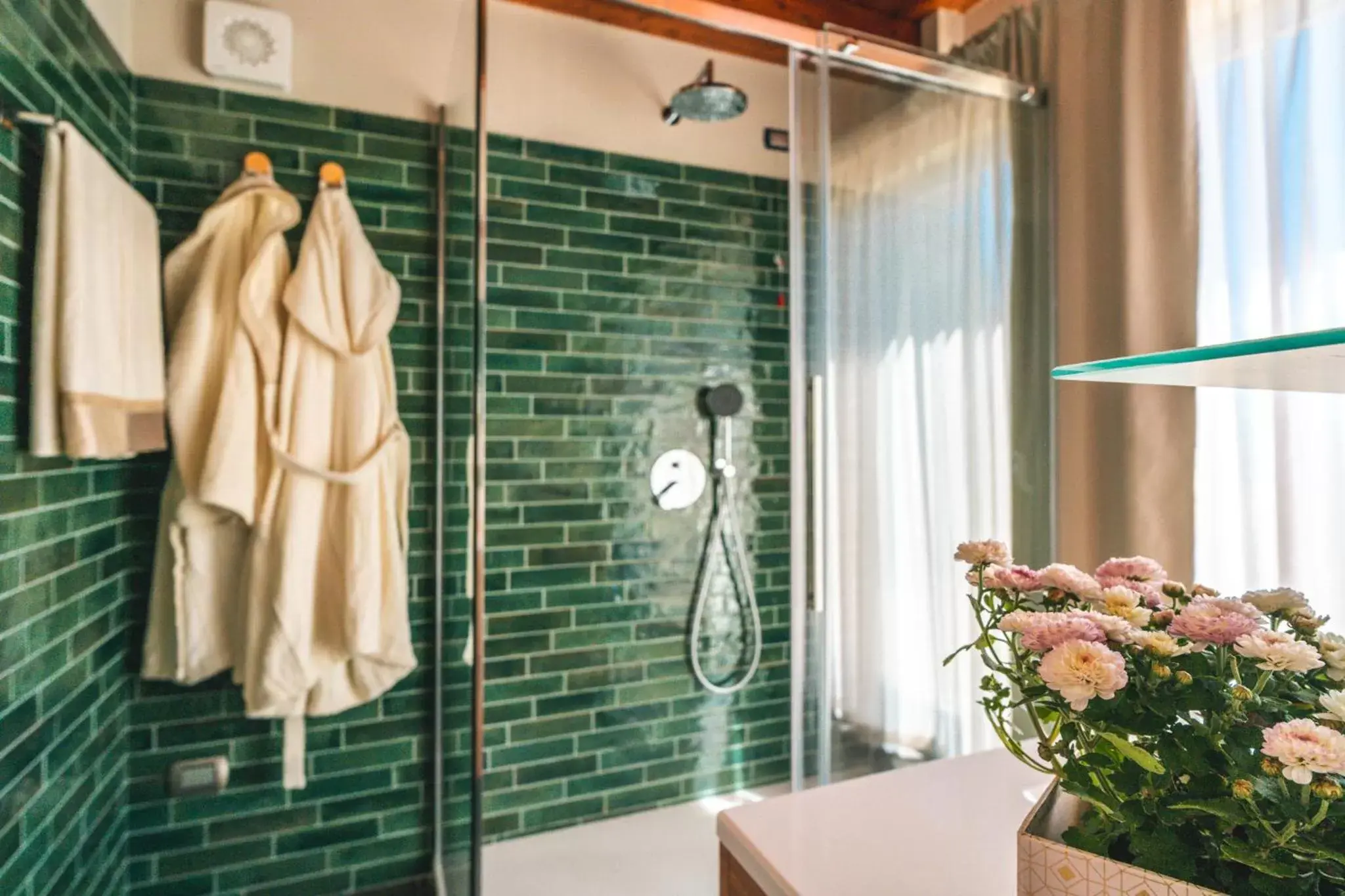 Shower, Bathroom in L'Olivo Country Club Resort & SPA