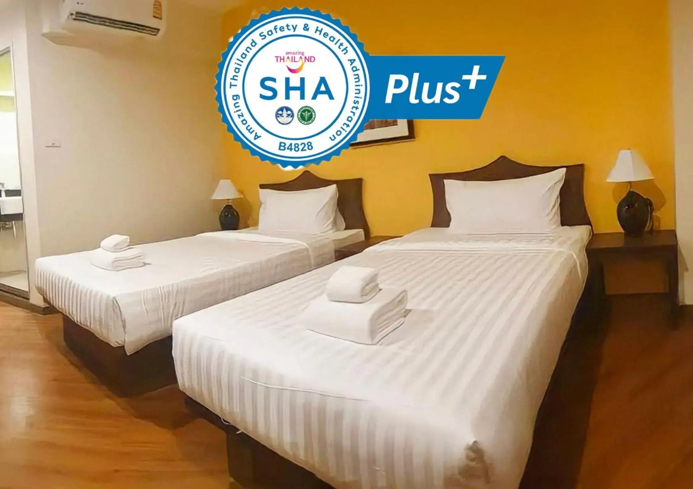 Logo/Certificate/Sign, Bed in Vinary Hotel Sukhumvit - SHA EXTRA Plus