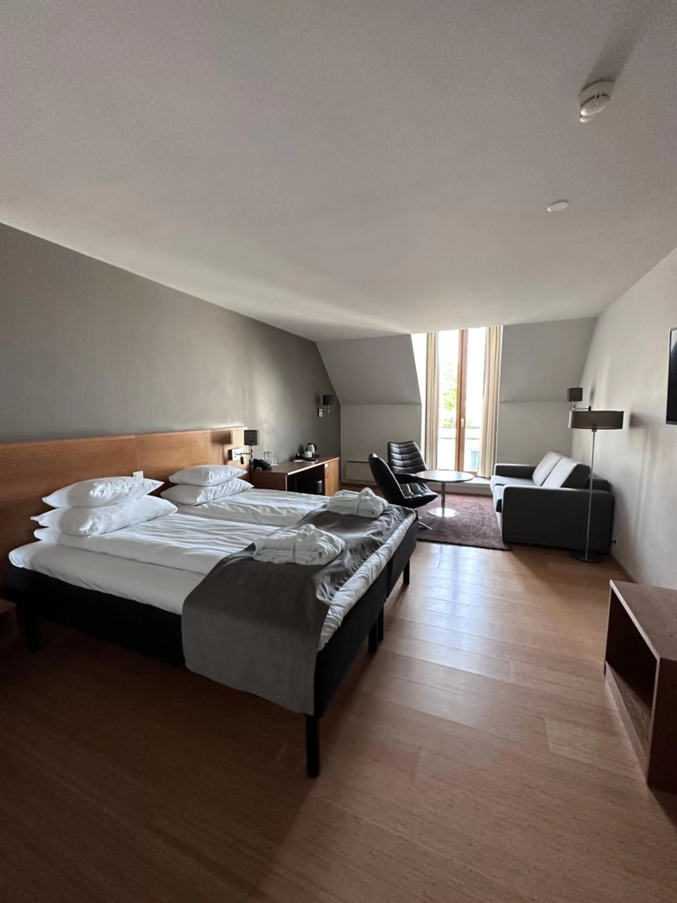 Photo of the whole room, Bed in Scandic Parken