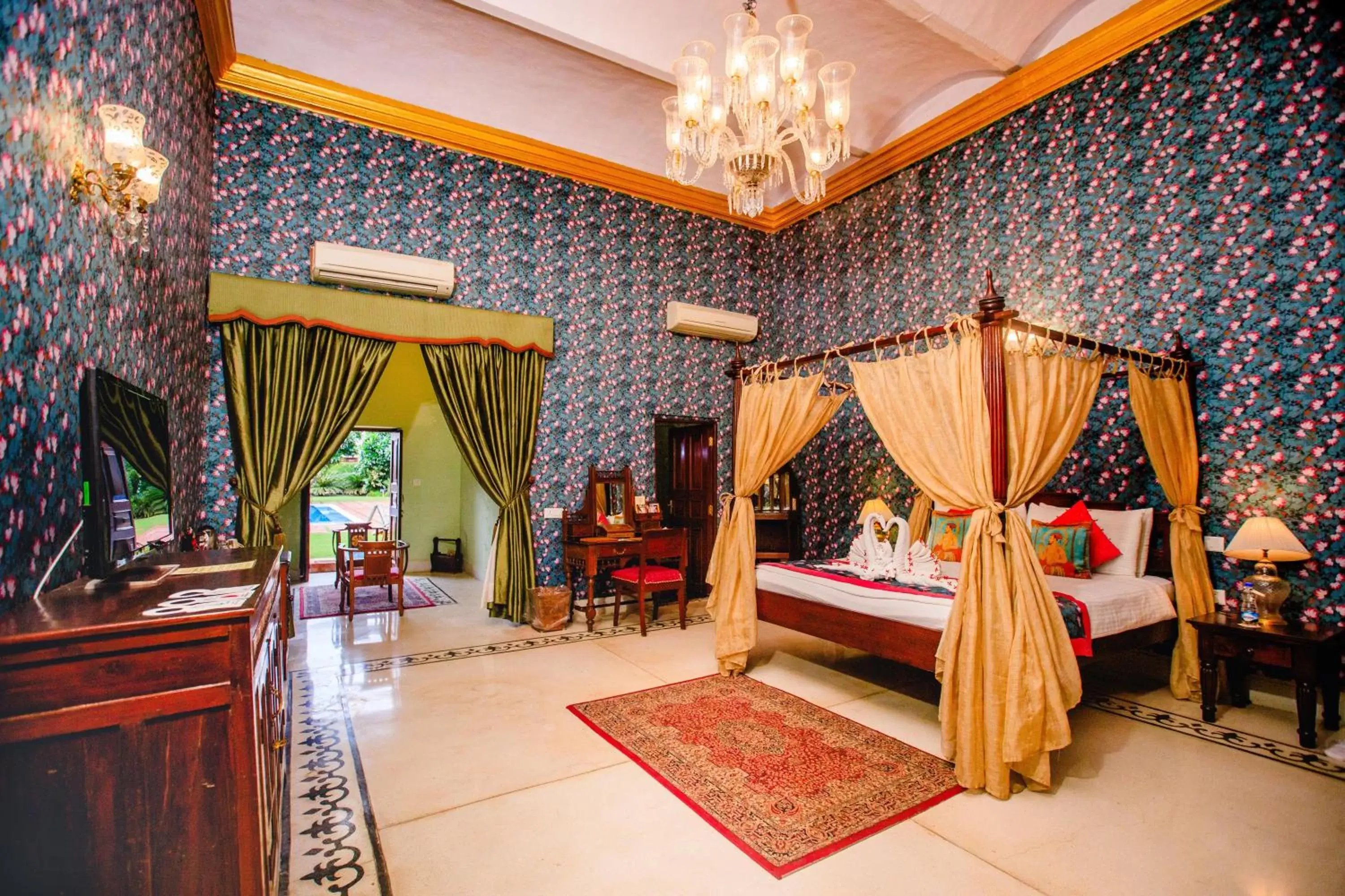 Living room in The Grand Imperial - Heritage Hotel