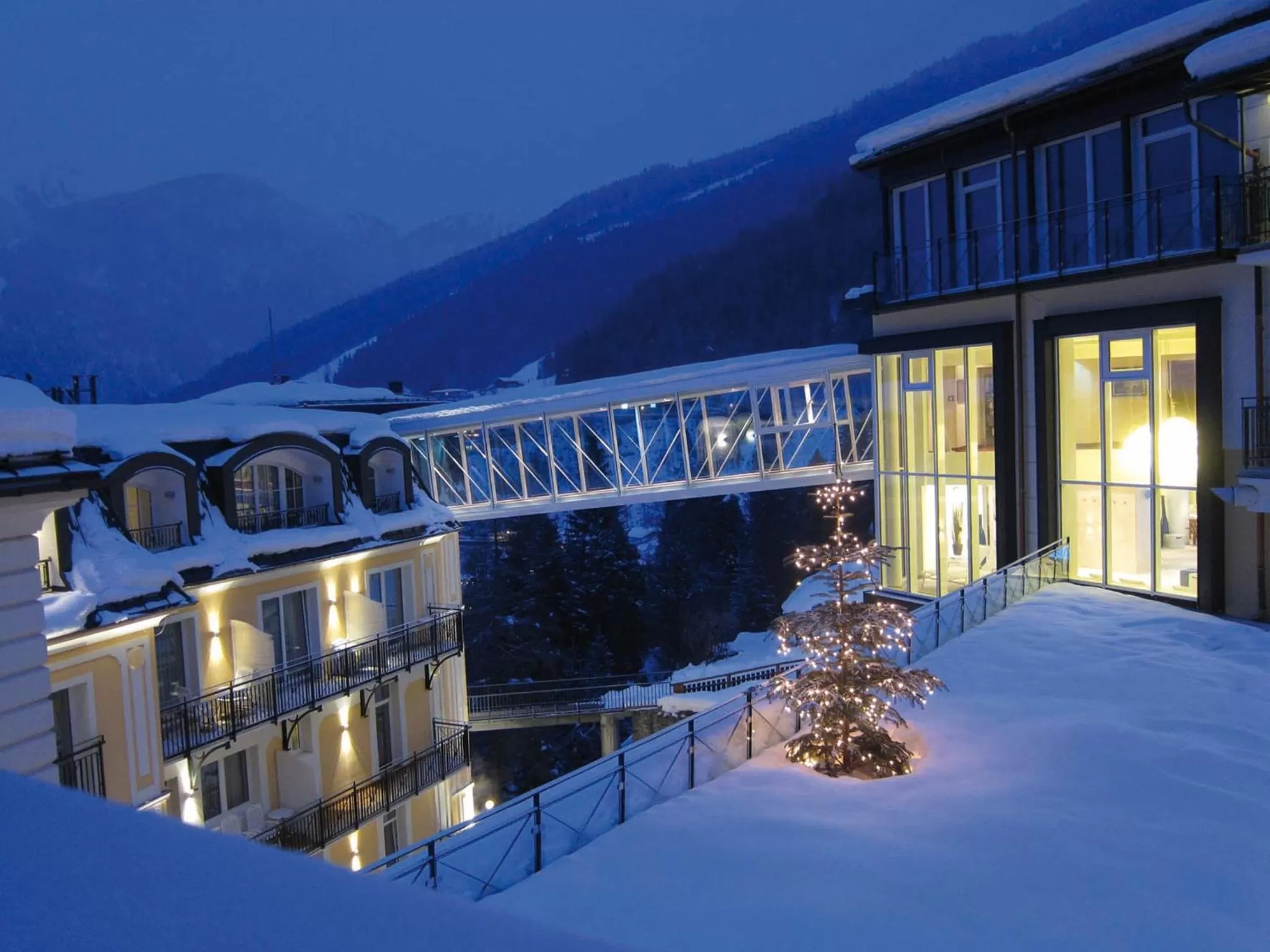 Facade/entrance in Hotel Salzburger Hof