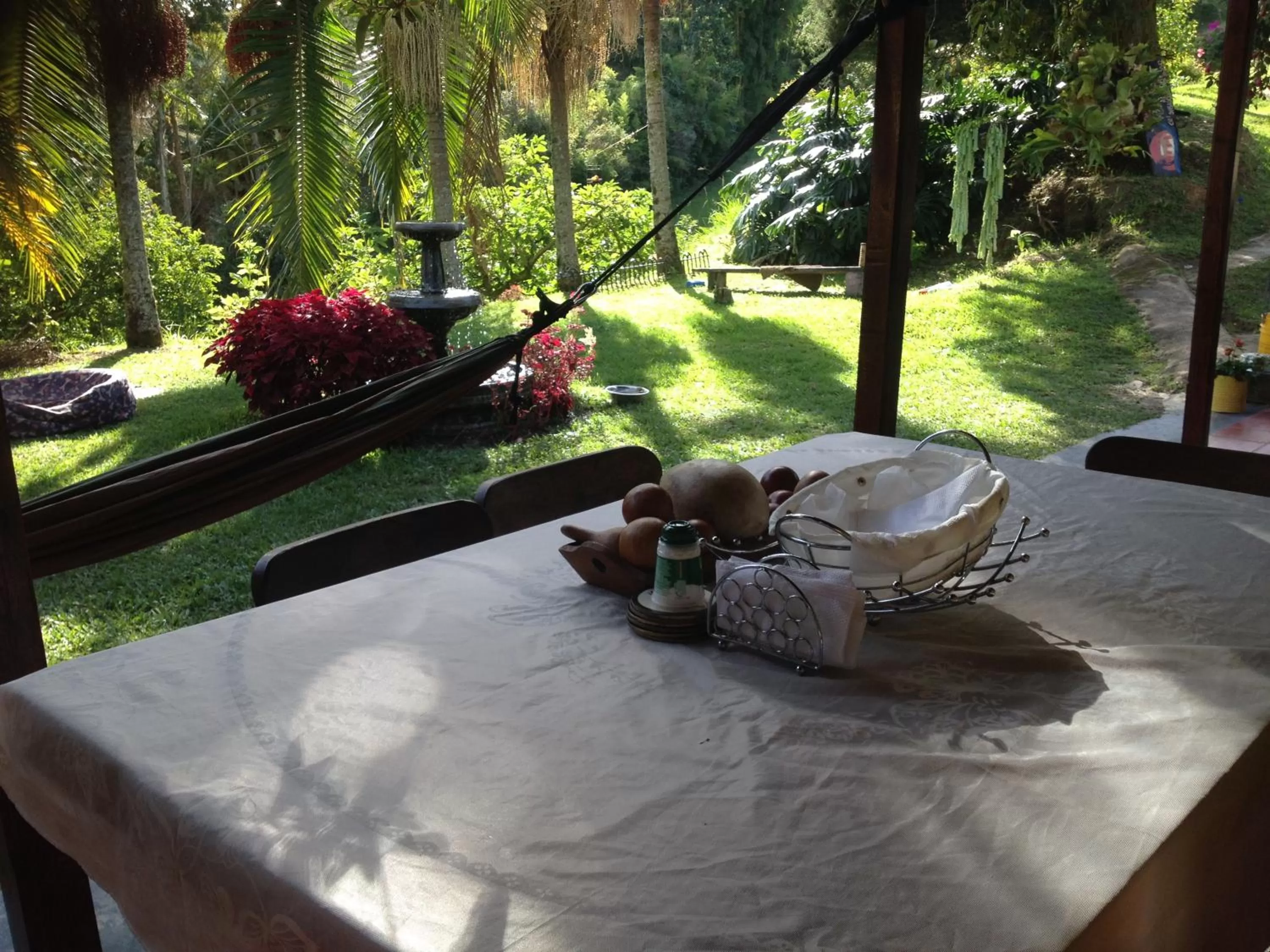 Communal lounge/ TV room in Casa finca típica the lake hotel