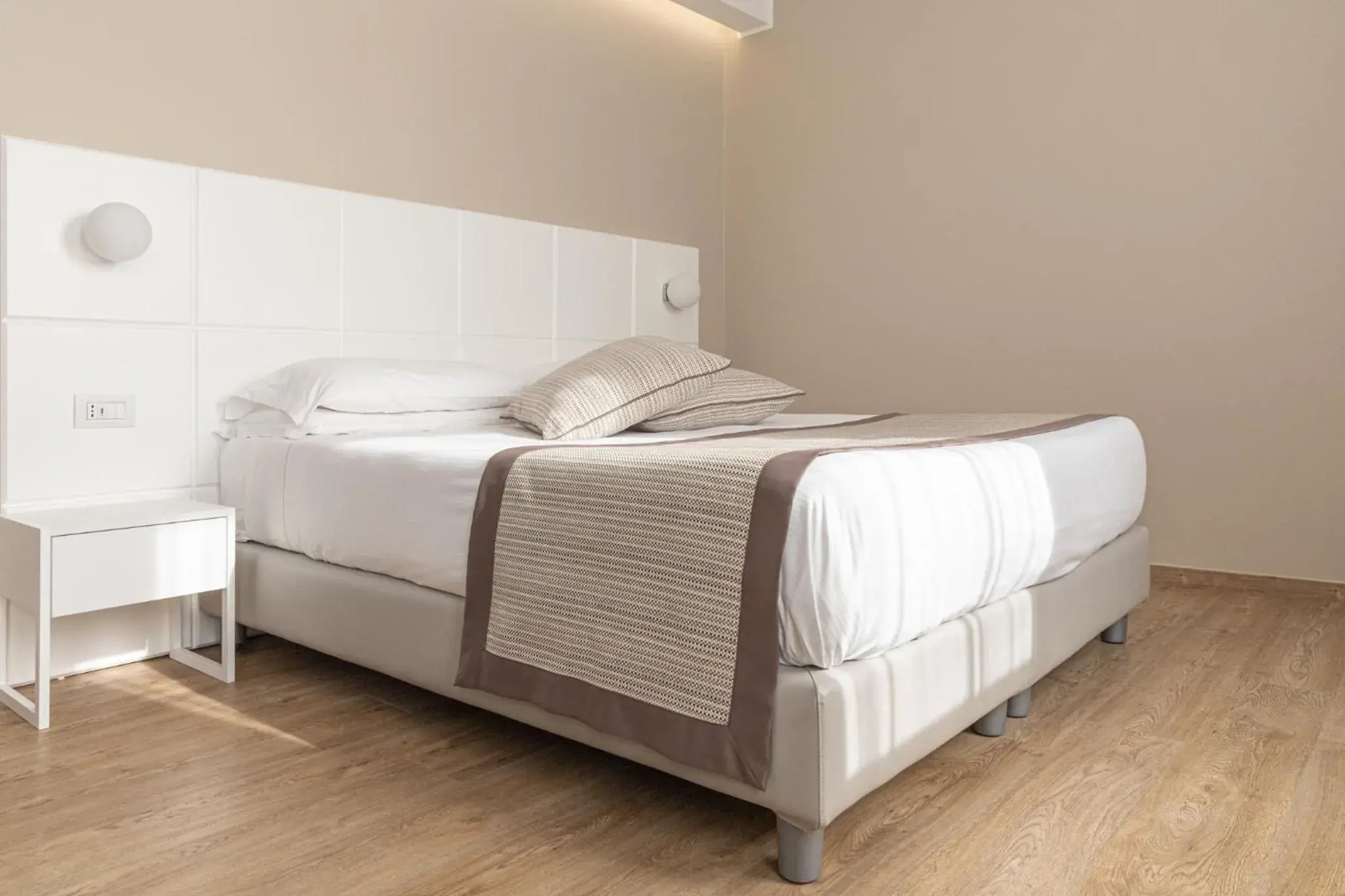 Bed in Hotel Boston Bed in Hotel Boston