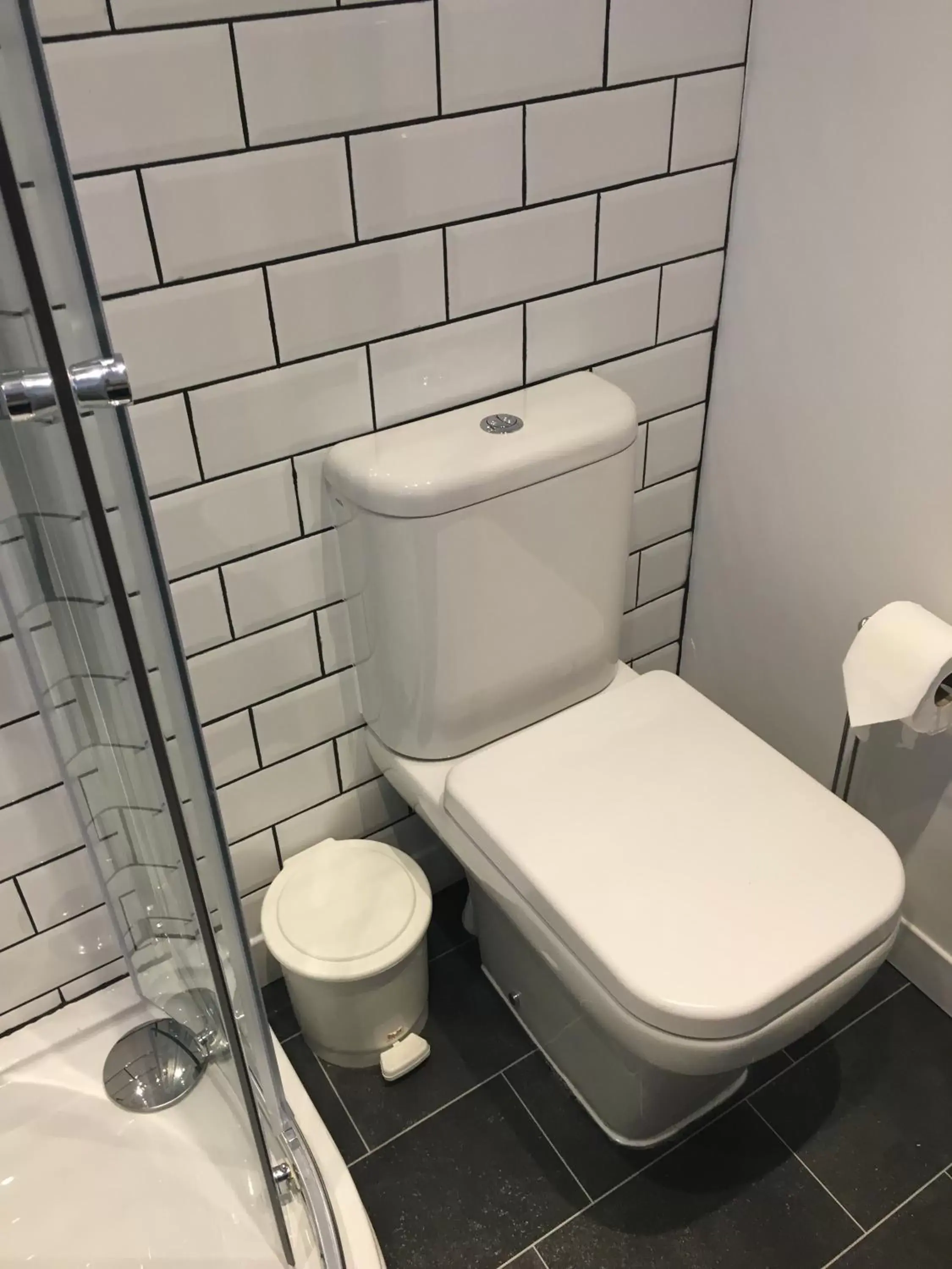 Toilet, Bathroom in Happy Return Hotel